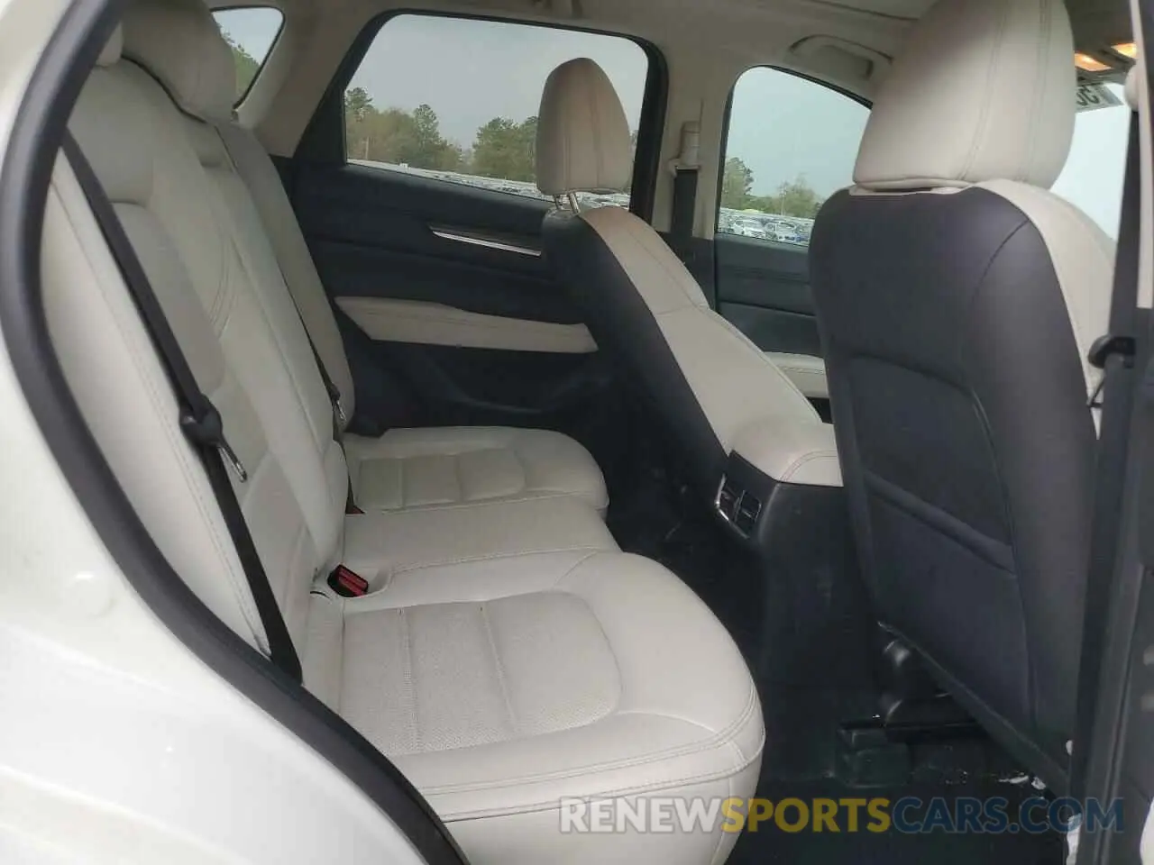 10 fotografías del automóvil dañado JM3KFBAY5M0320404 MAZDA CX-5 2021
