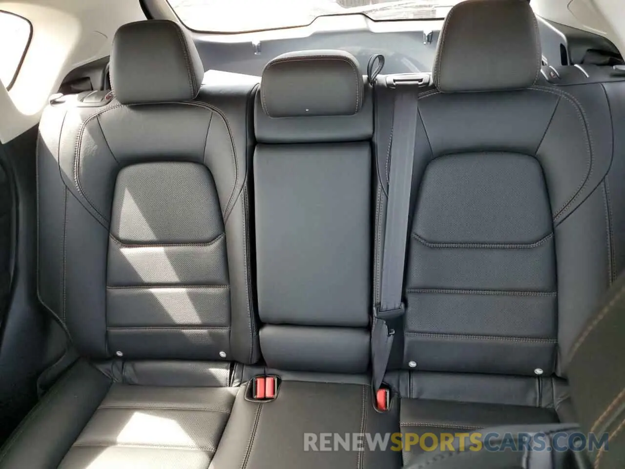 10 fotografías del automóvil dañado JM3KFBAY8M0384498 MAZDA CX-5 2021
