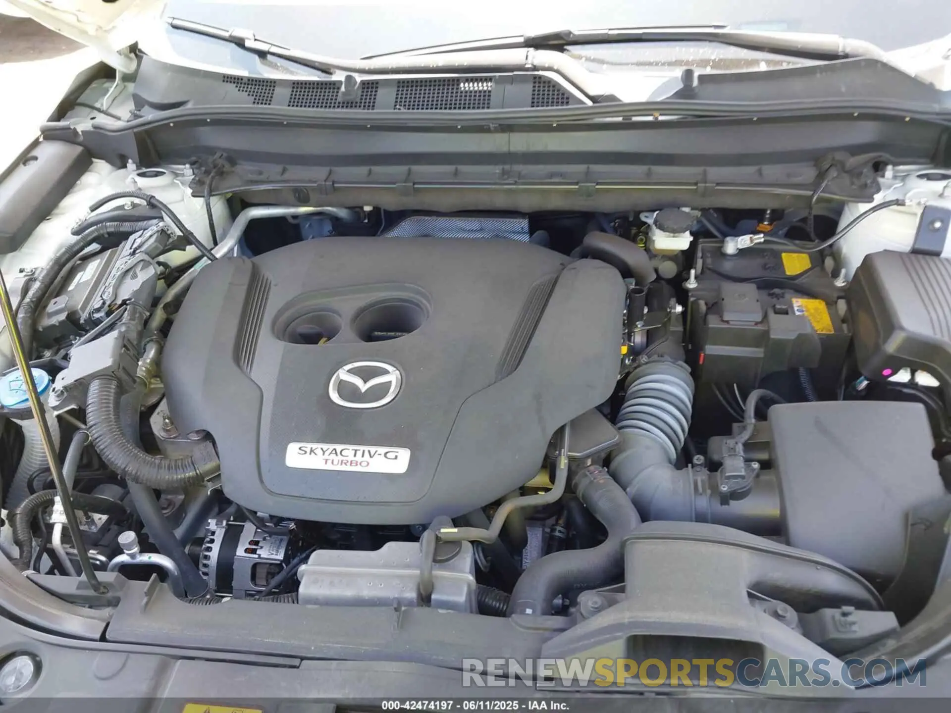 10 fotografías del automóvil dañado JM3KFBAYXM0405710 MAZDA CX-5 2021