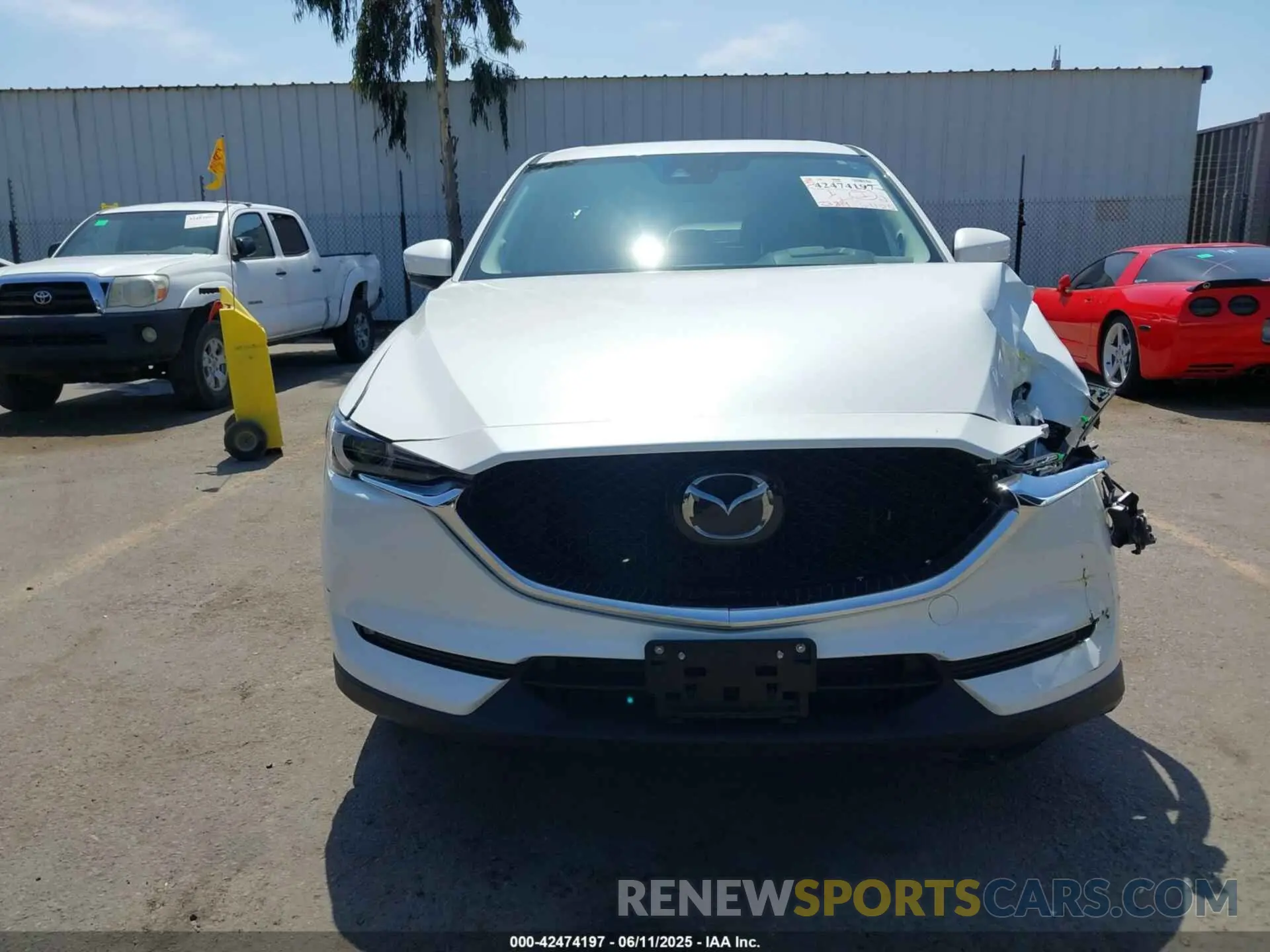 12 fotografías del automóvil dañado JM3KFBAYXM0405710 MAZDA CX-5 2021
