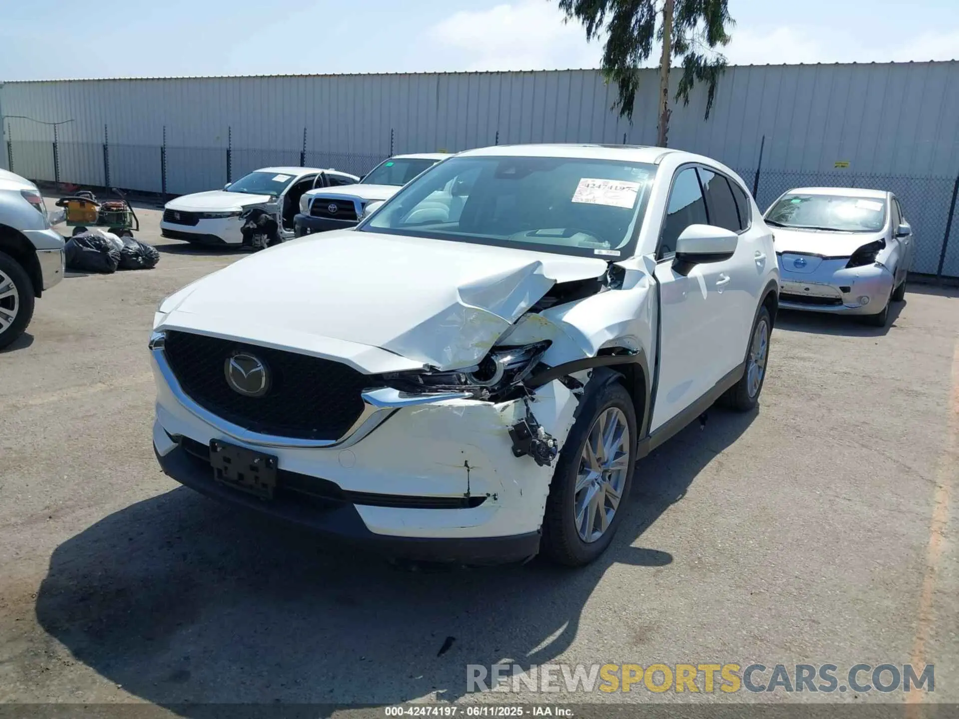 6 fotografías del automóvil dañado JM3KFBAYXM0405710 MAZDA CX-5 2021