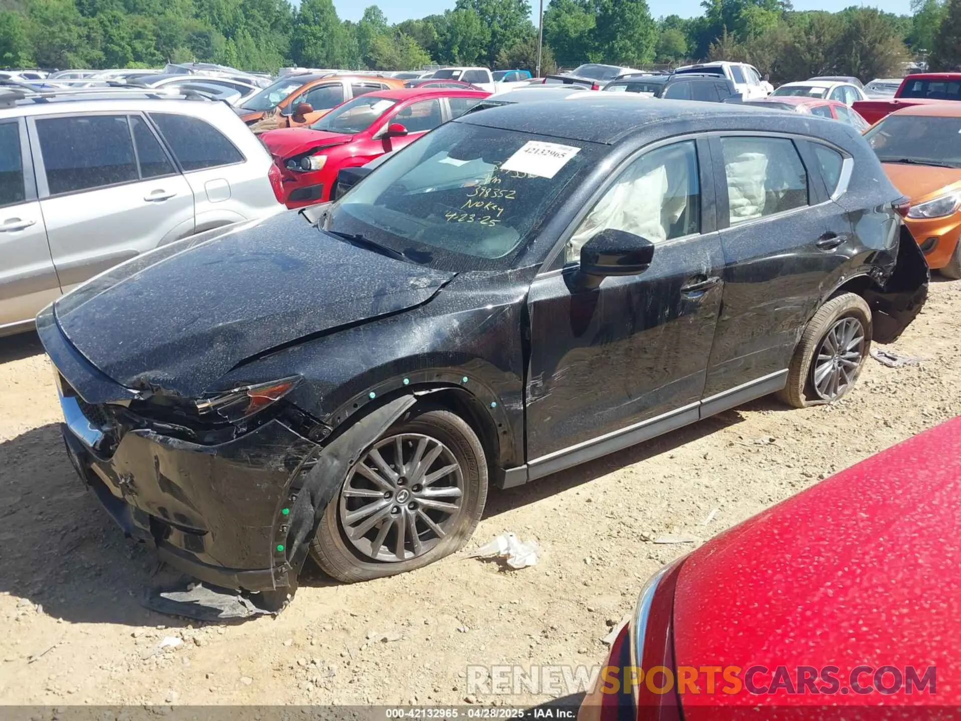2 fotografías del automóvil dañado JM3KFBBM1M0398352 MAZDA CX-5 2021