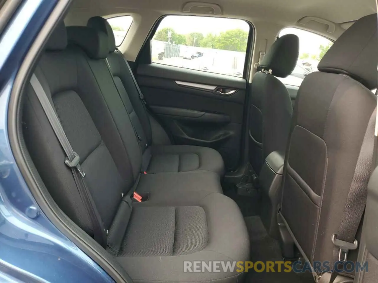 11 fotografías del automóvil dañado JM3KFBBM7M0403604 MAZDA CX-5 2021