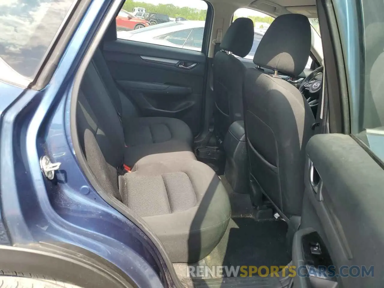 11 fotografías del automóvil dañado JM3KFBBMXM0402267 MAZDA CX-5 2021