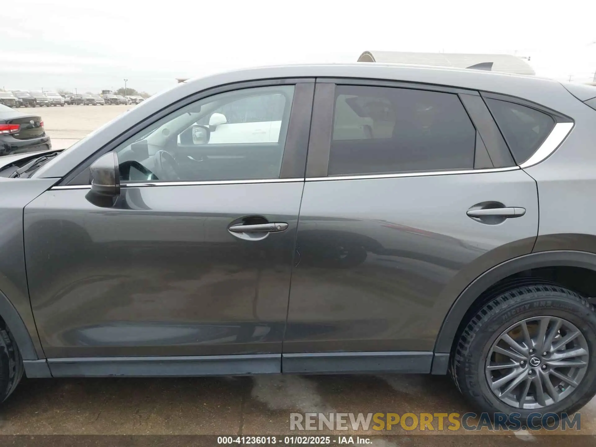 15 fotografías del automóvil dañado JM3KFBCM0M0342210 MAZDA CX-5 2021