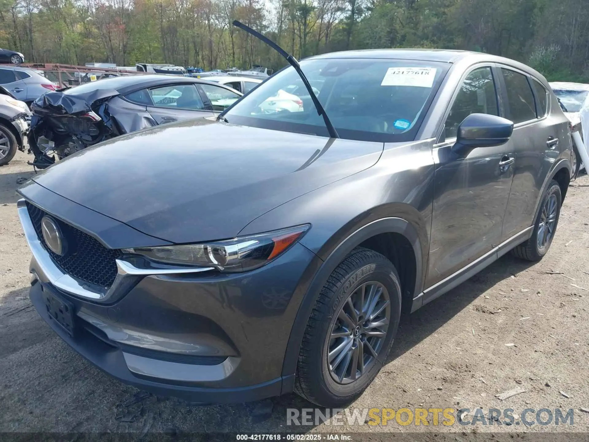 2 fotografías del automóvil dañado JM3KFBCM0M1327359 MAZDA CX-5 2021
