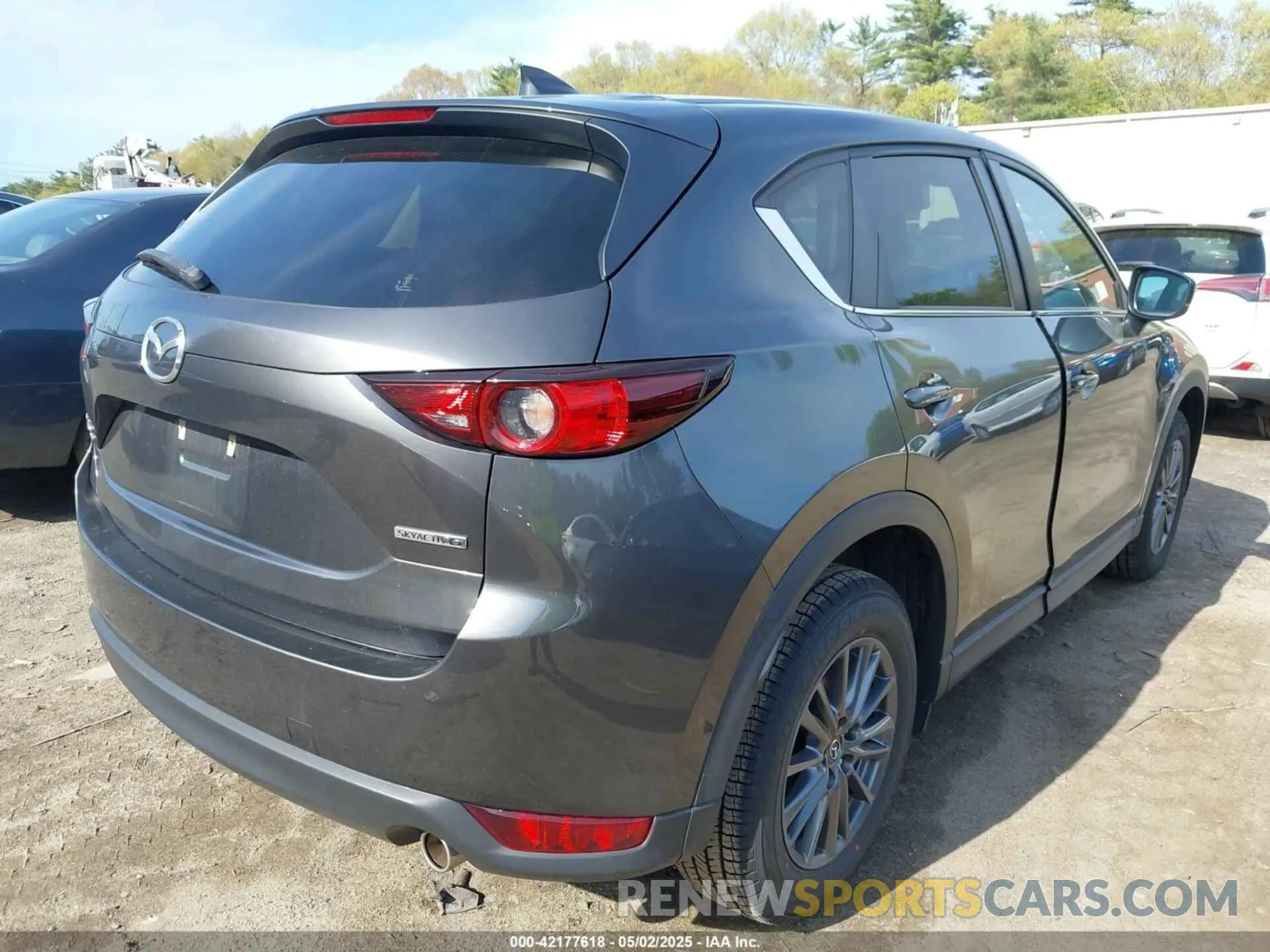 4 fotografías del automóvil dañado JM3KFBCM0M1327359 MAZDA CX-5 2021