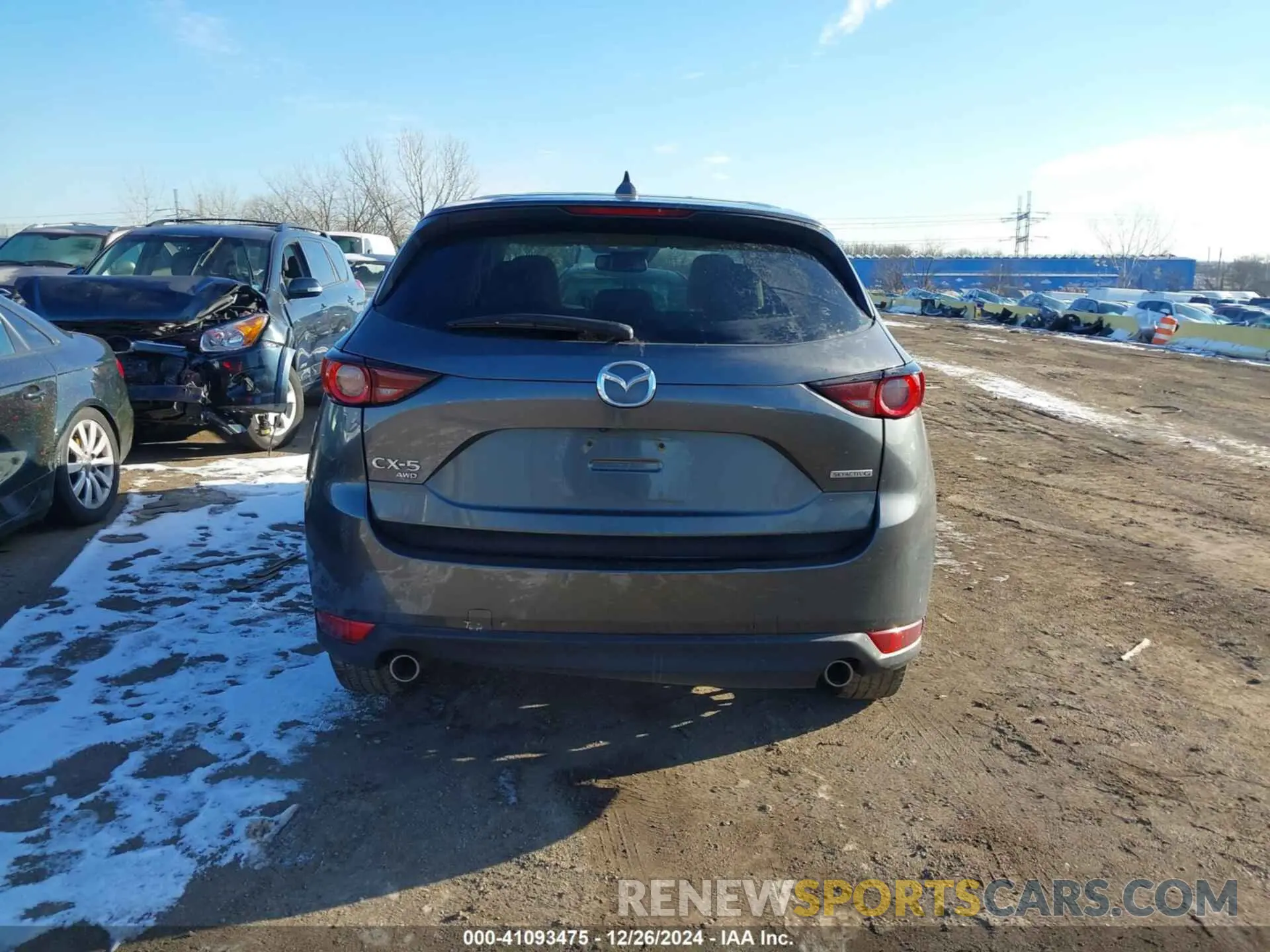 17 fotografías del automóvil dañado JM3KFBCM1M0493766 MAZDA CX-5 2021