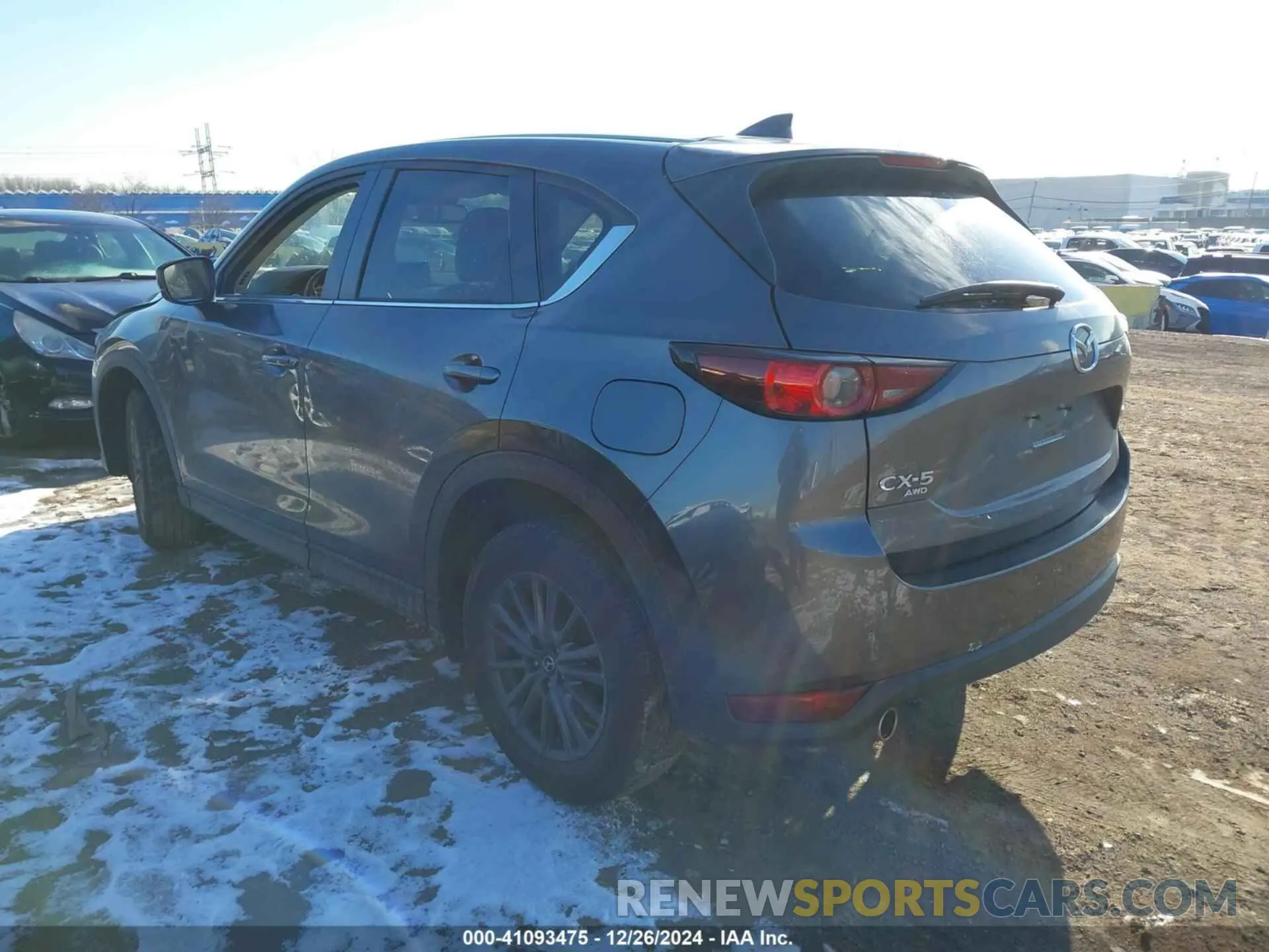 3 fotografías del automóvil dañado JM3KFBCM1M0493766 MAZDA CX-5 2021