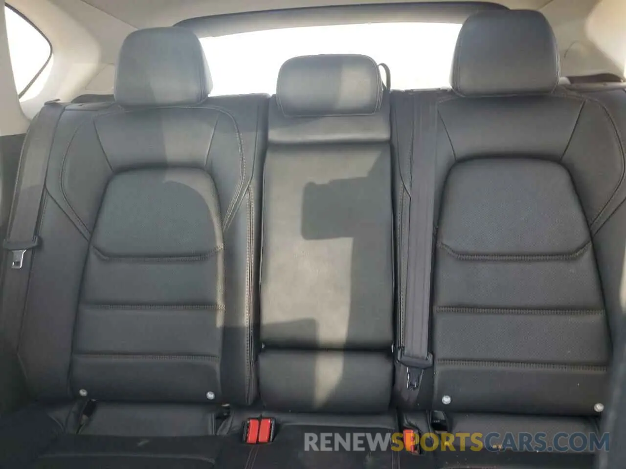 10 fotografías del automóvil dañado JM3KFBCM1M1491946 MAZDA CX-5 2021