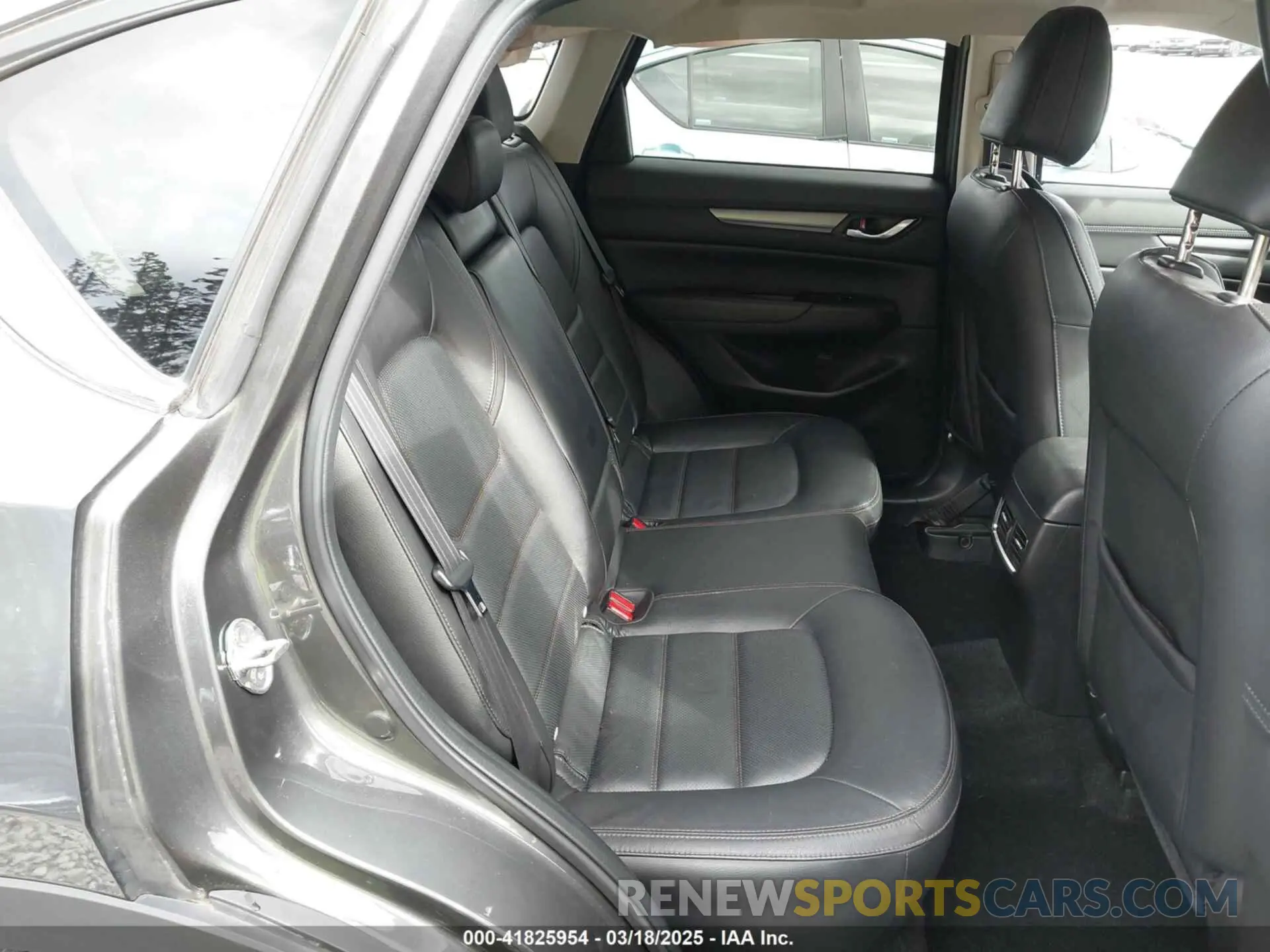 8 fotografías del automóvil dañado JM3KFBCM2M0484011 MAZDA CX-5 2021