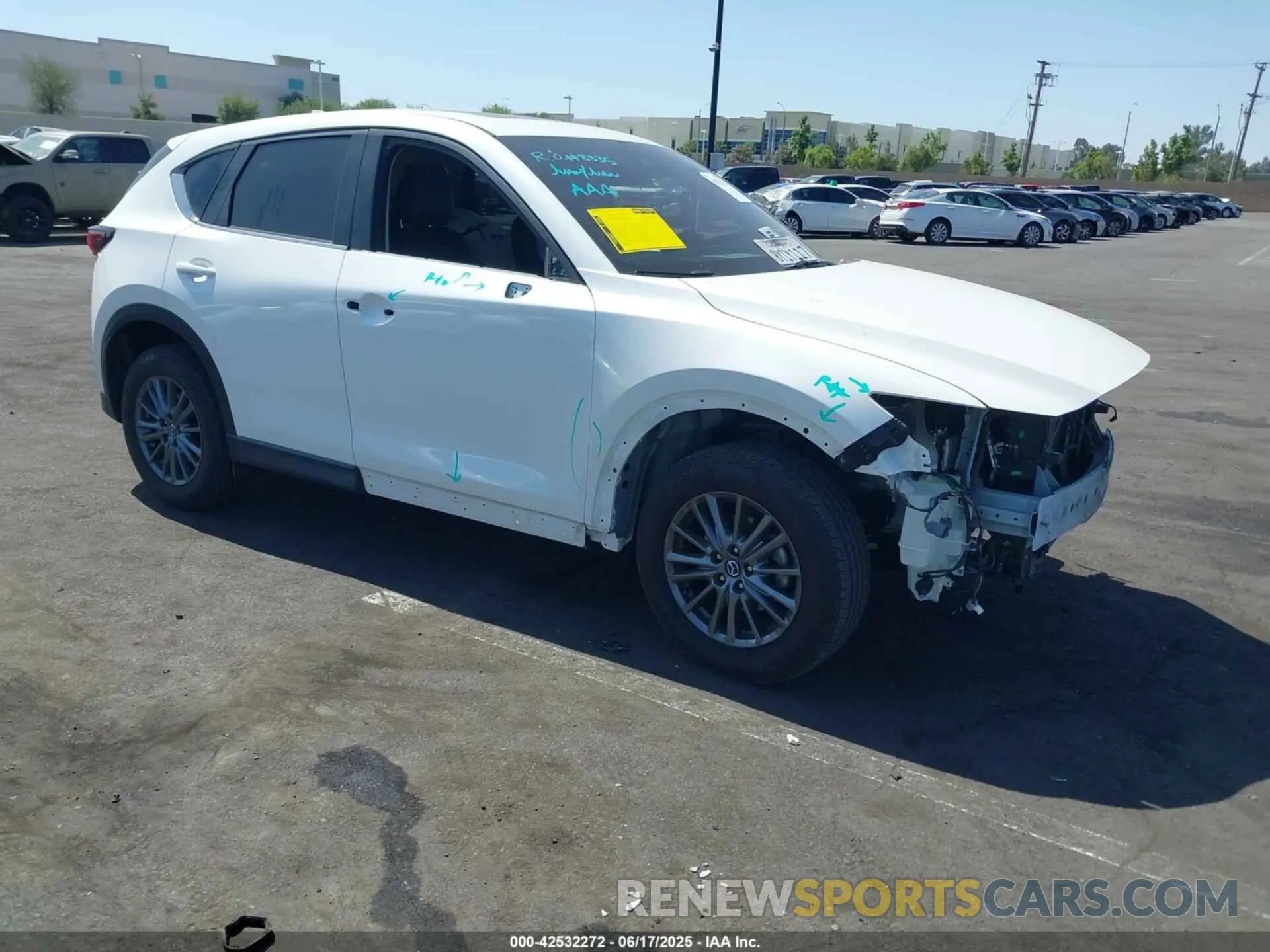 14 fotografías del automóvil dañado JM3KFBCM2M0487832 MAZDA CX-5 2021