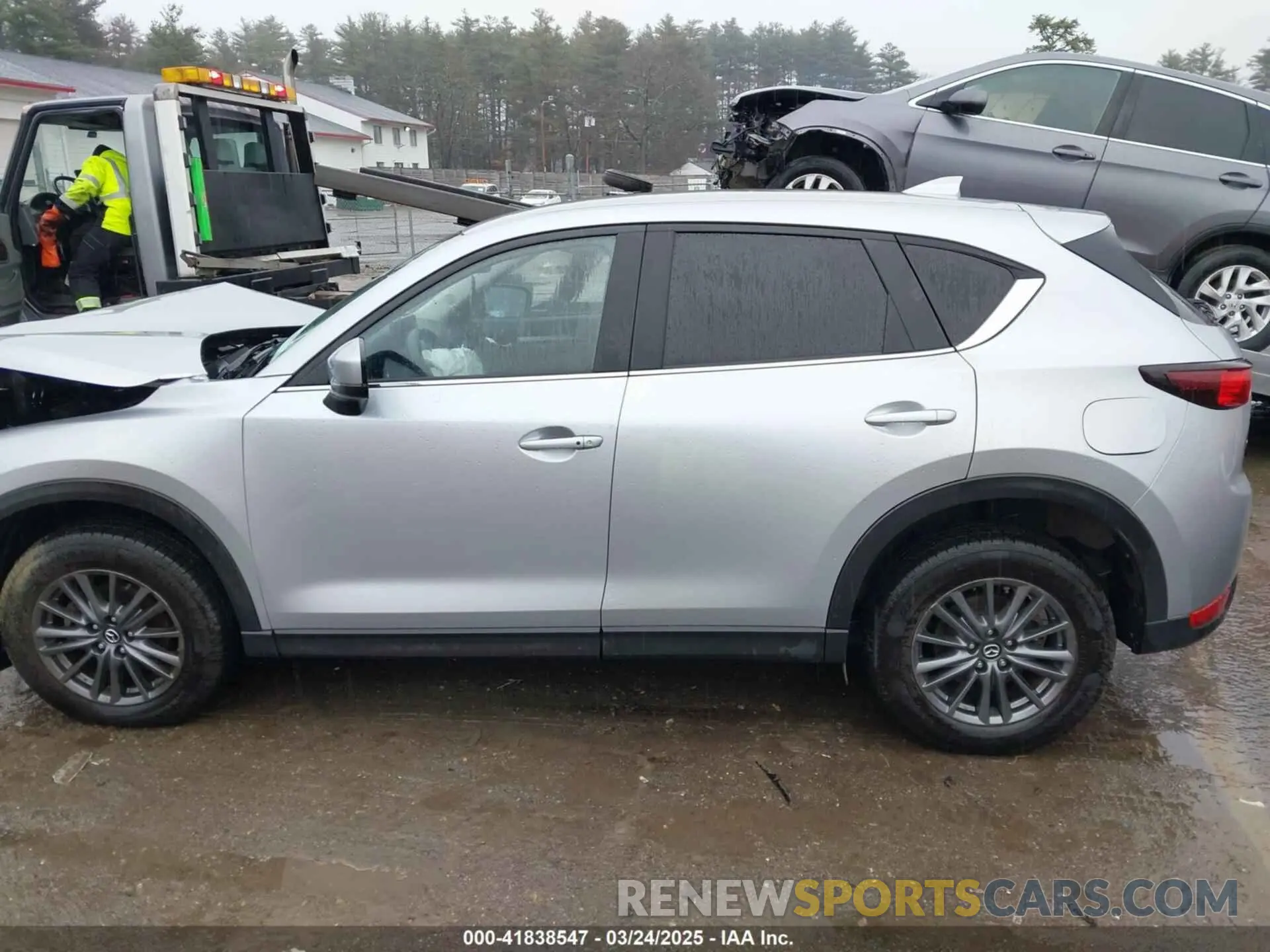 14 fotografías del automóvil dañado JM3KFBCM3M0301019 MAZDA CX-5 2021