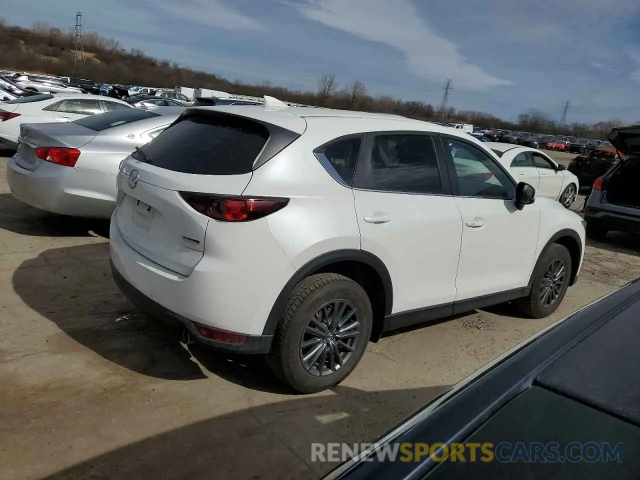 3 fotografías del automóvil dañado JM3KFBCM3M0336112 MAZDA CX-5 2021