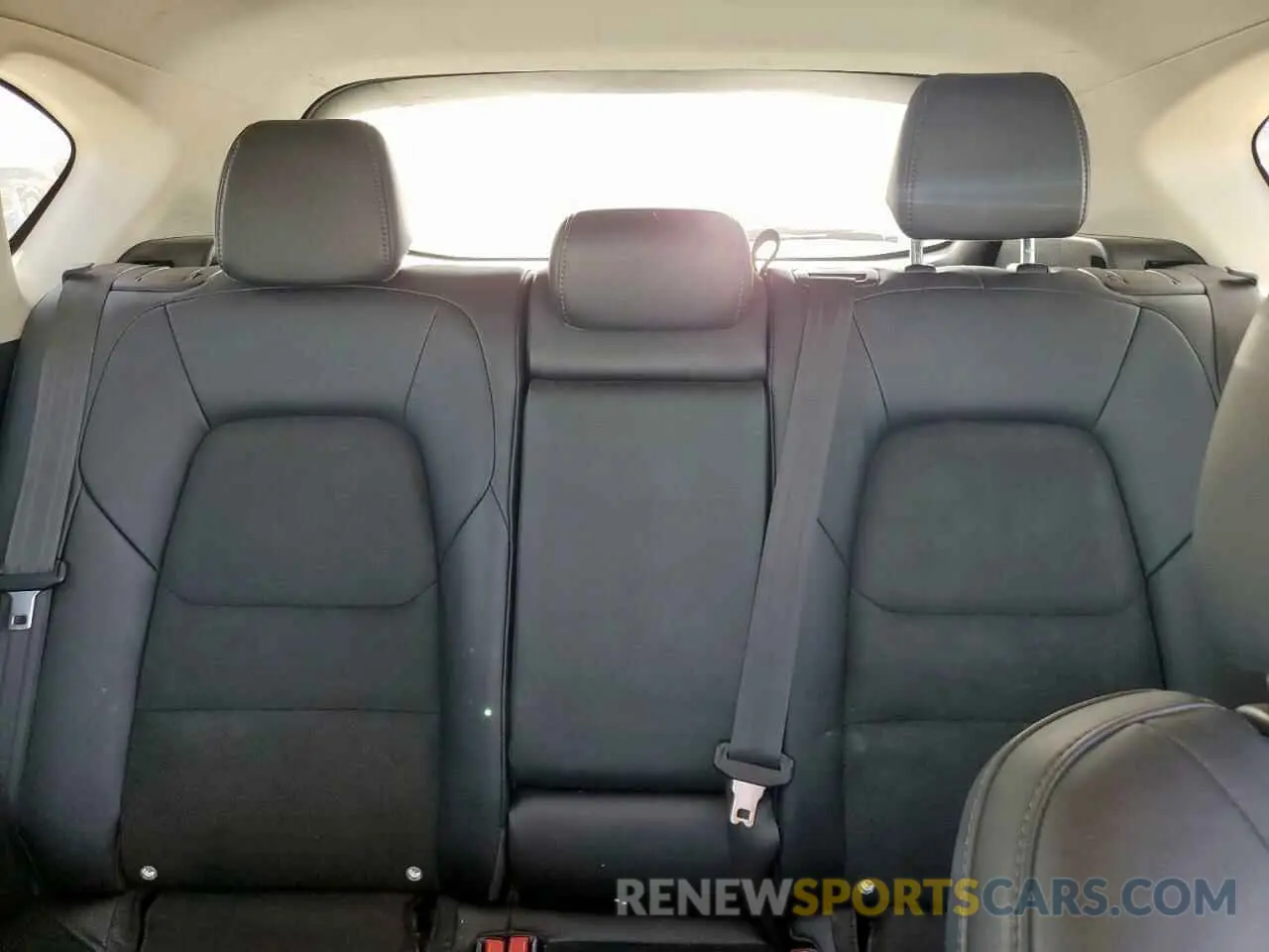 10 fotografías del automóvil dañado JM3KFBCM3M0343447 MAZDA CX-5 2021