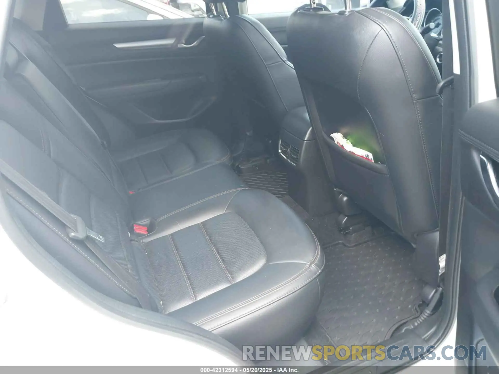 8 fotografías del automóvil dañado JM3KFBCM3M1363742 MAZDA CX-5 2021
