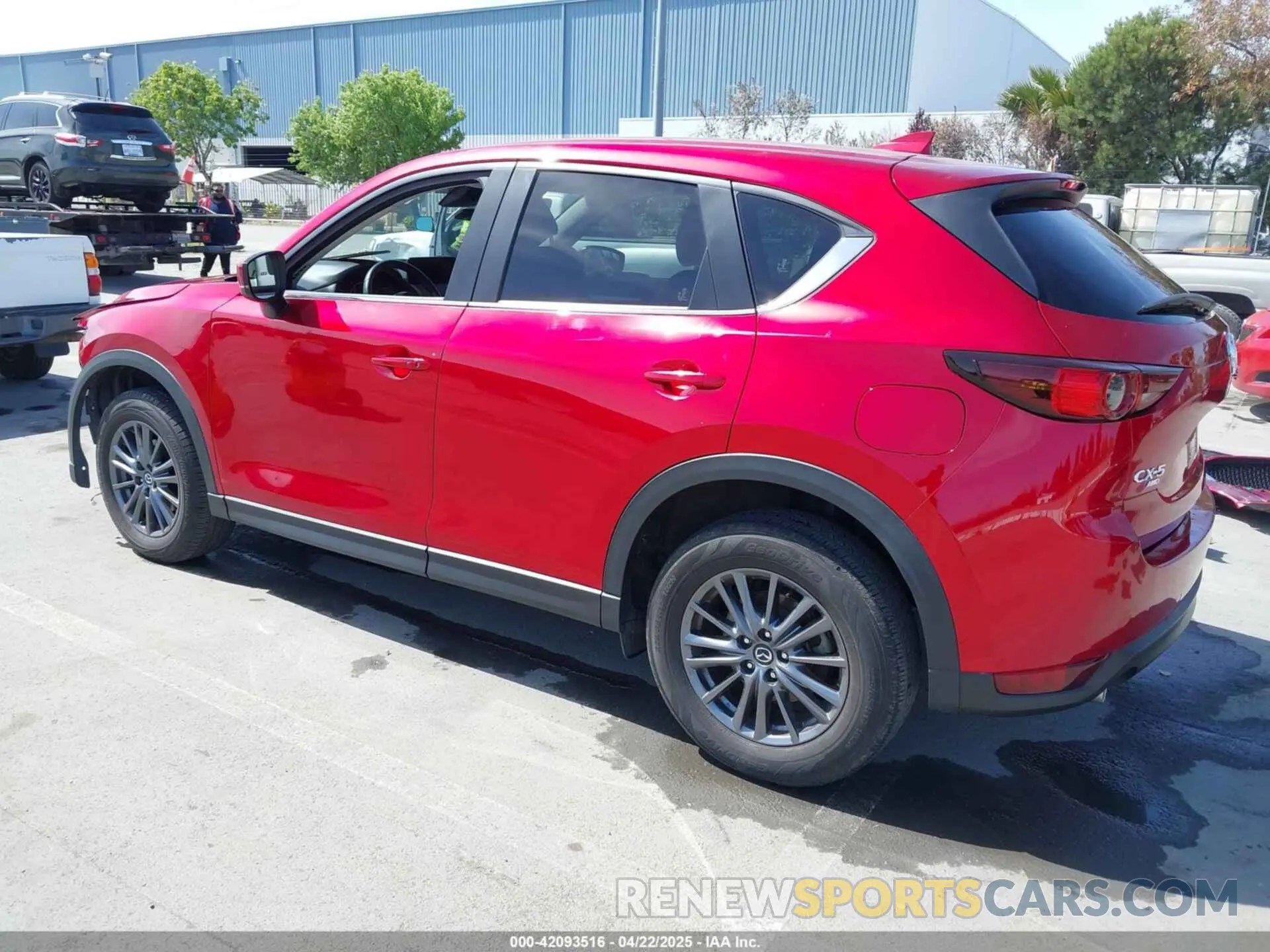 3 fotografías del automóvil dañado JM3KFBCM4M0449664 MAZDA CX-5 2021