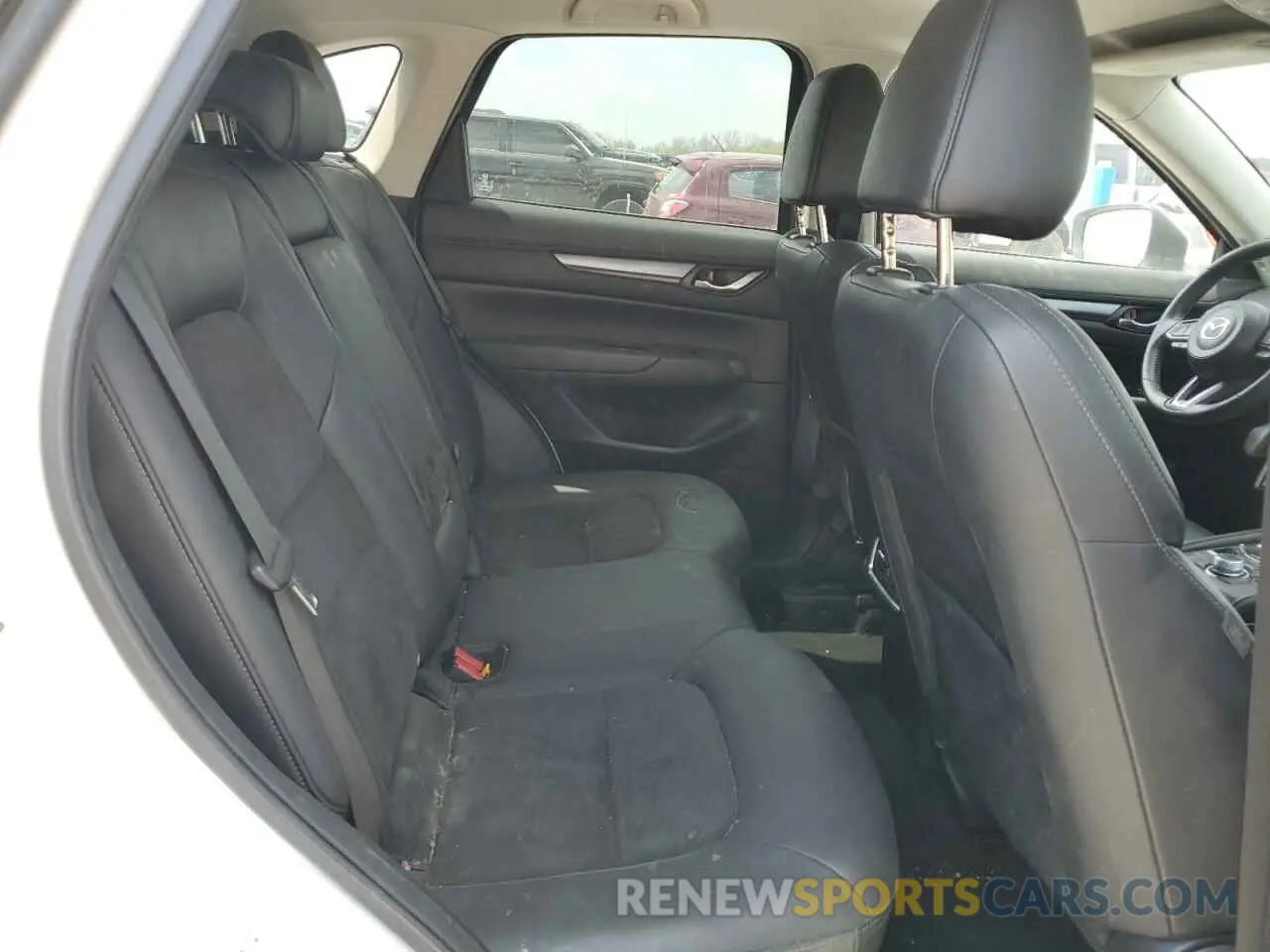 11 fotografías del automóvil dañado JM3KFBCM4M0486469 MAZDA CX-5 2021