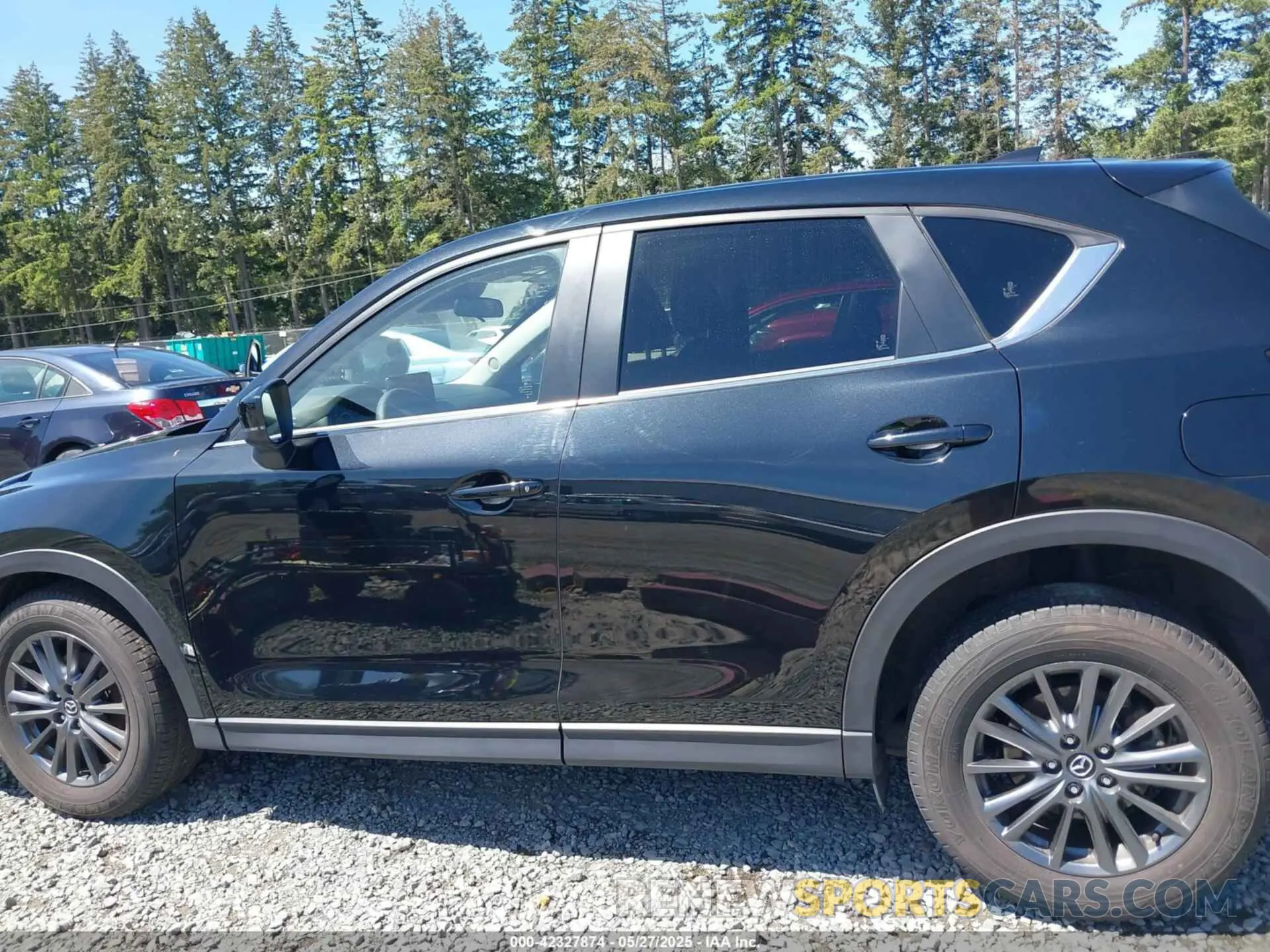14 fotografías del automóvil dañado JM3KFBCM5M0443016 MAZDA CX-5 2021