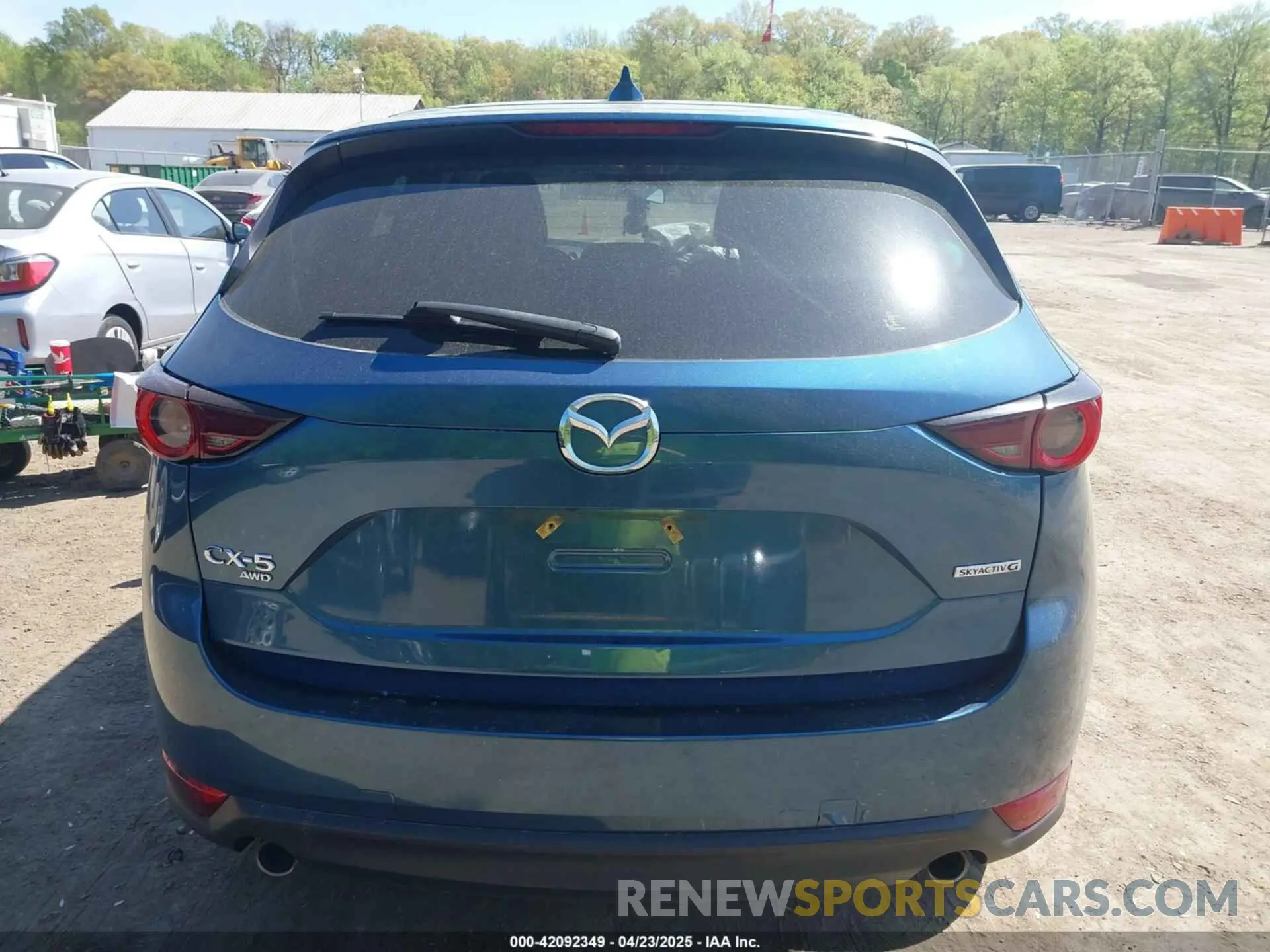 16 fotografías del automóvil dañado JM3KFBCM6M0448211 MAZDA CX-5 2021