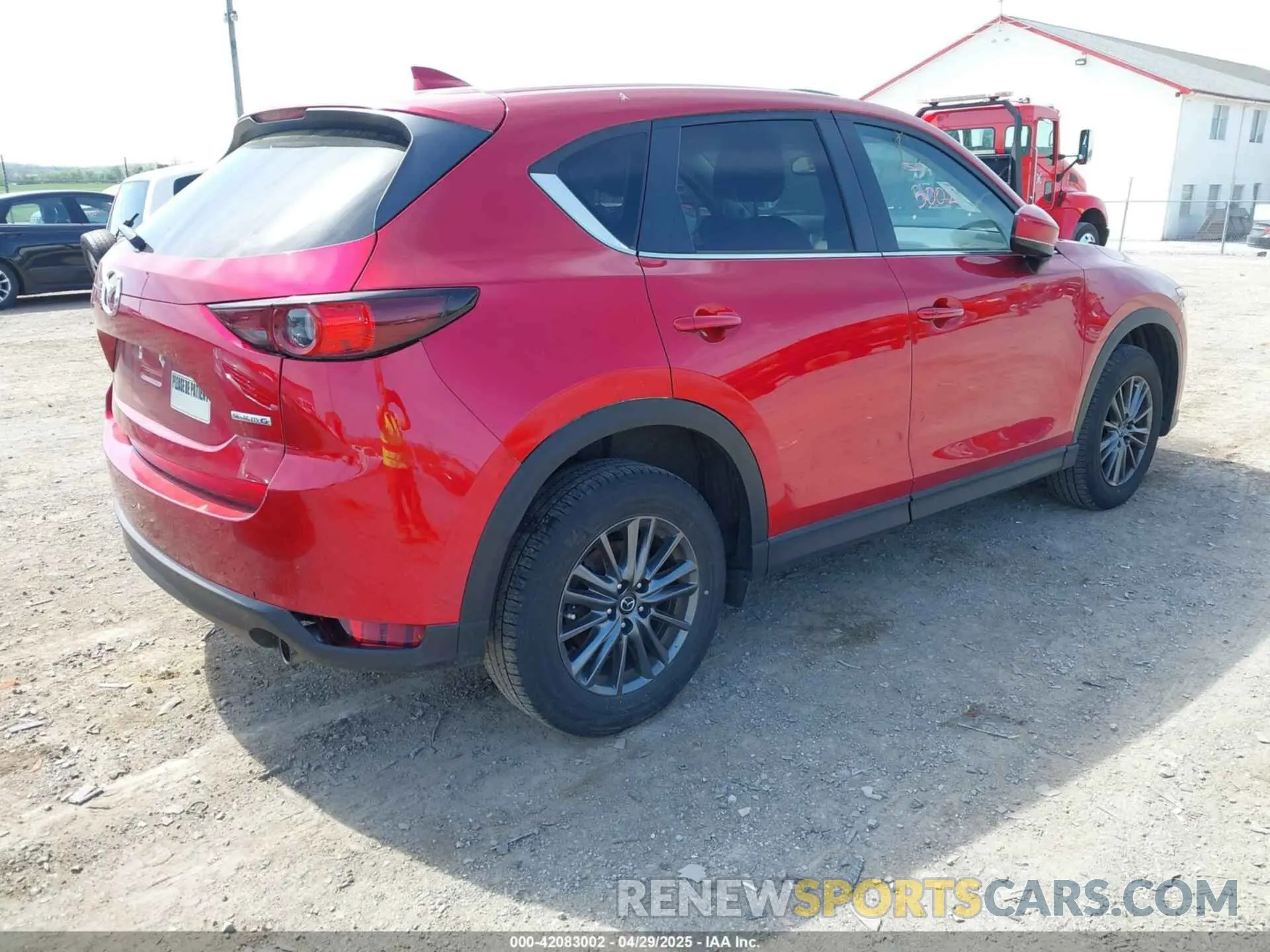 4 fotografías del automóvil dañado JM3KFBCM7M0438738 MAZDA CX-5 2021