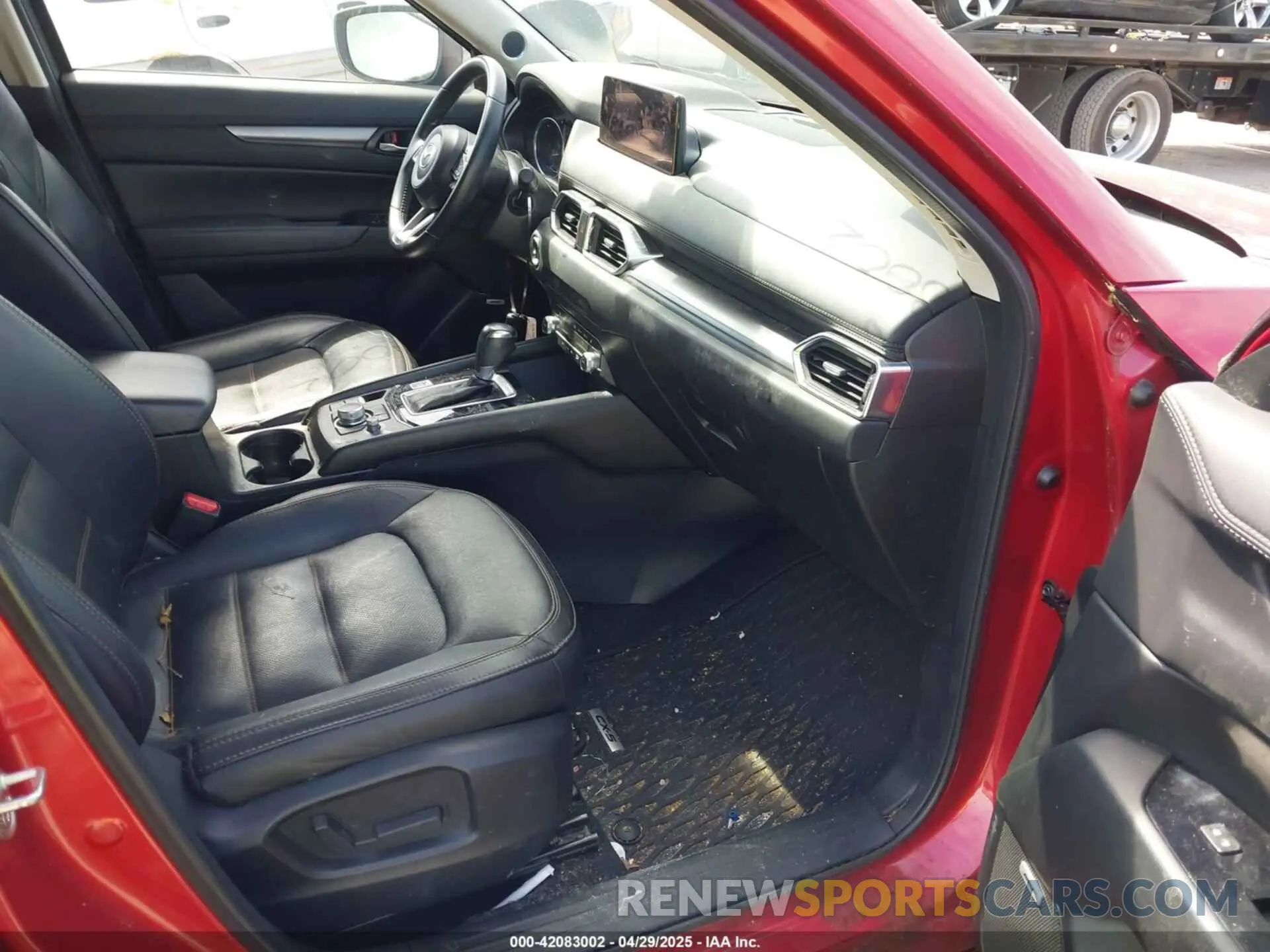 5 fotografías del automóvil dañado JM3KFBCM7M0438738 MAZDA CX-5 2021