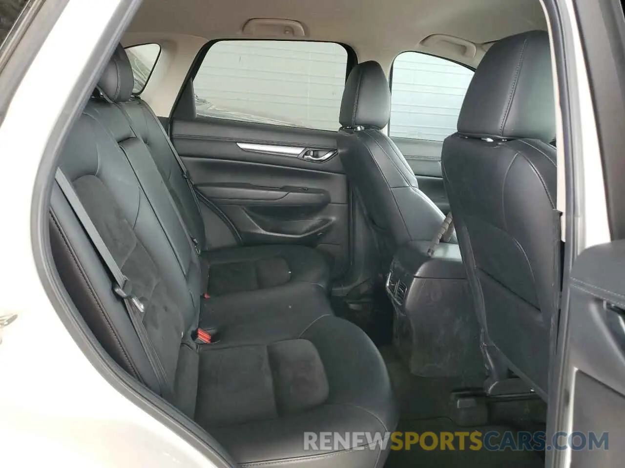 11 fotografías del automóvil dañado JM3KFBCM7M0445964 MAZDA CX-5 2021