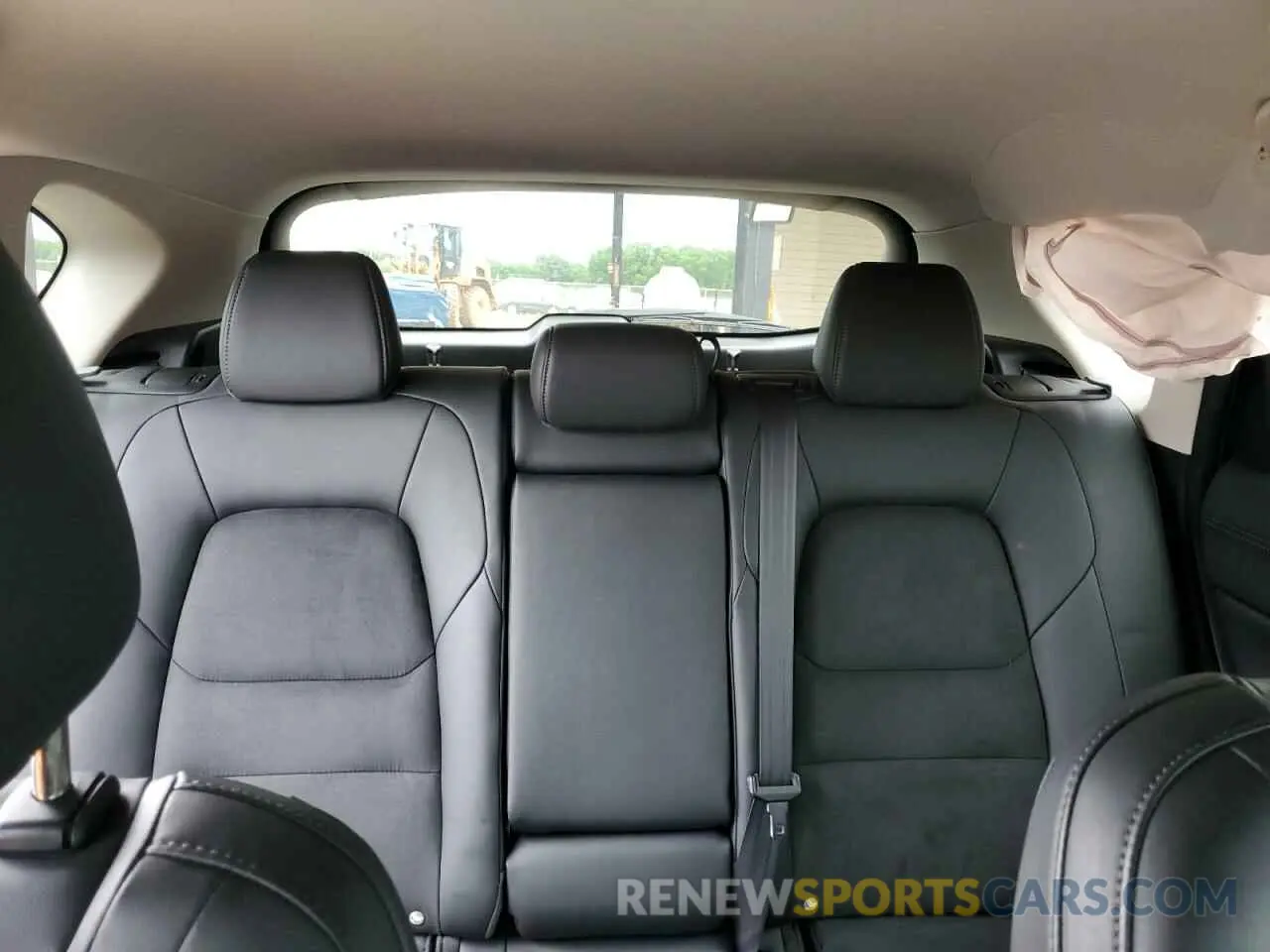 10 fotografías del automóvil dañado JM3KFBCM7M0486210 MAZDA CX-5 2021