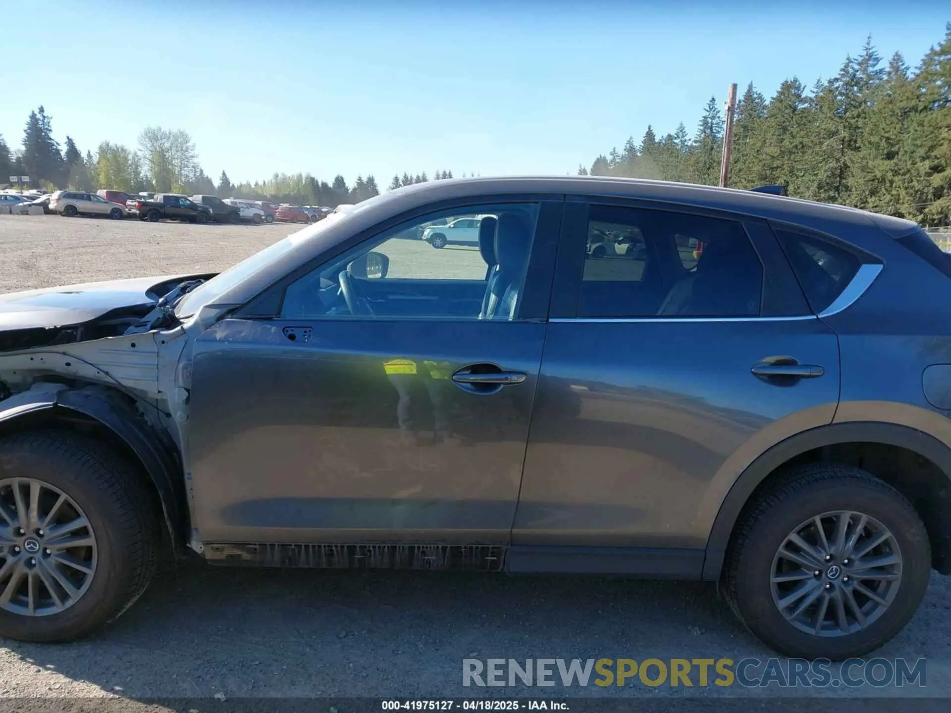 15 fotografías del automóvil dañado JM3KFBCM7M1370676 MAZDA CX-5 2021