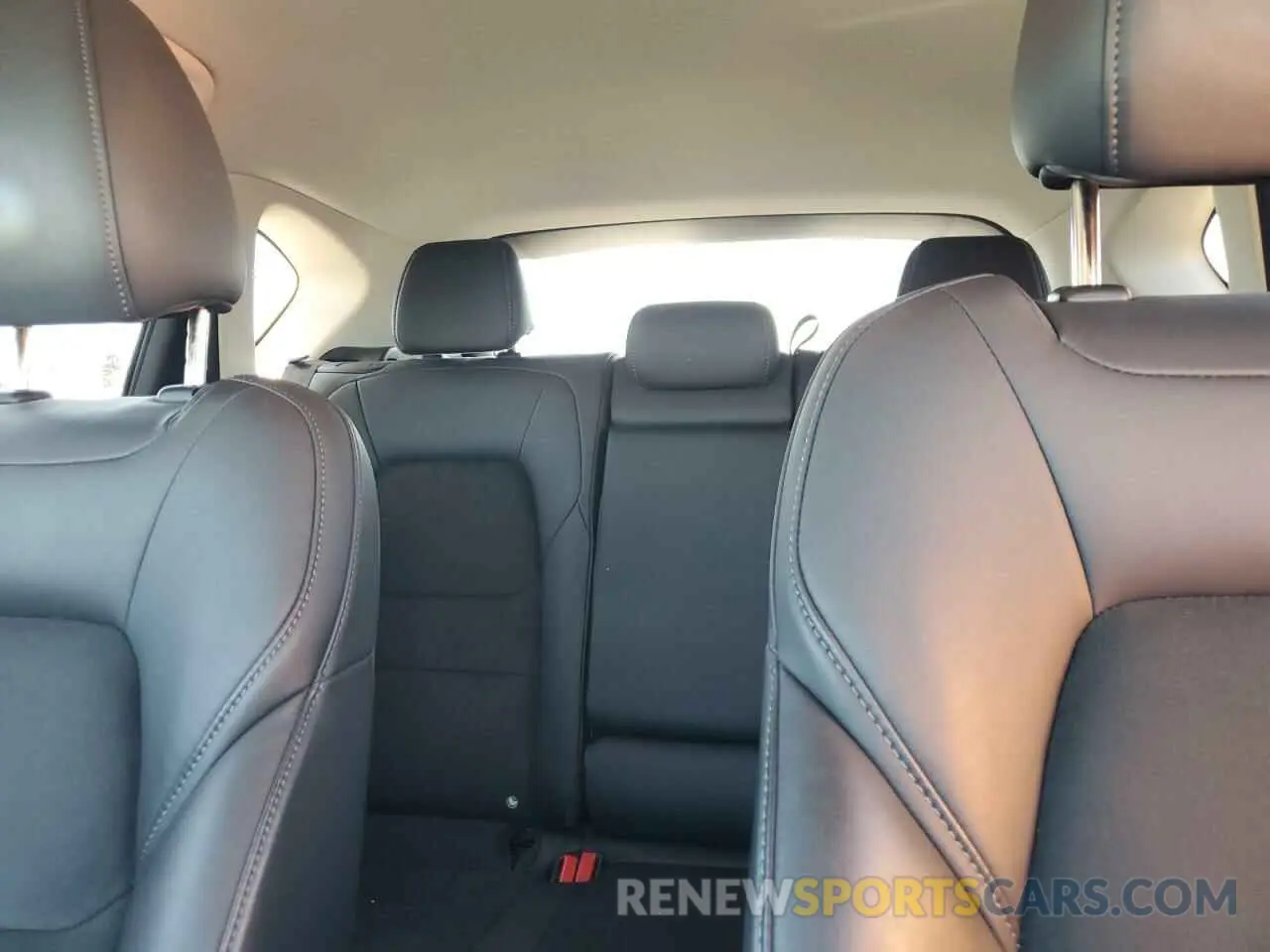 10 fotografías del automóvil dañado JM3KFBCM7M1485875 MAZDA CX-5 2021