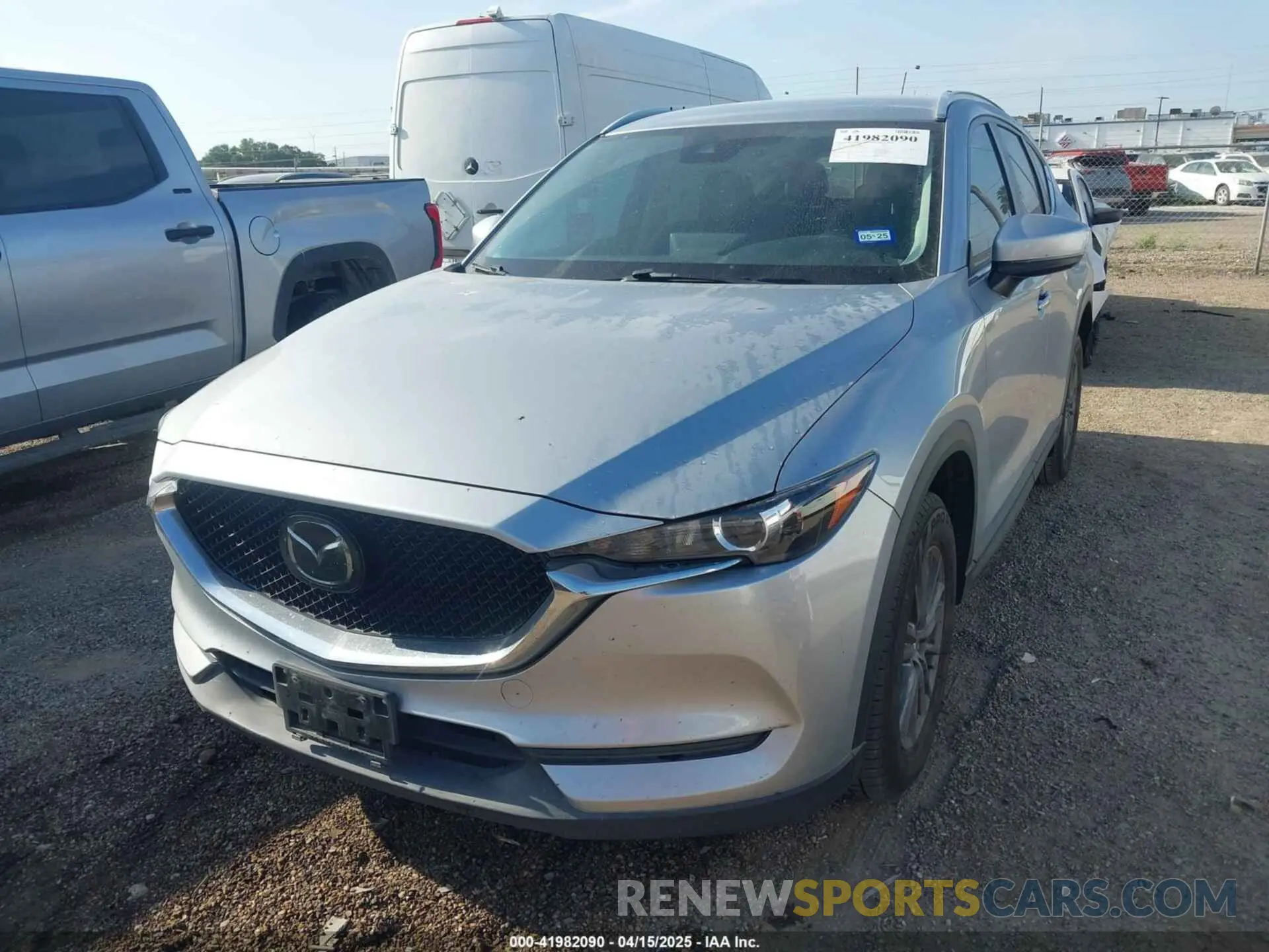 2 fotografías del automóvil dañado JM3KFBCM8M0481663 MAZDA CX-5 2021