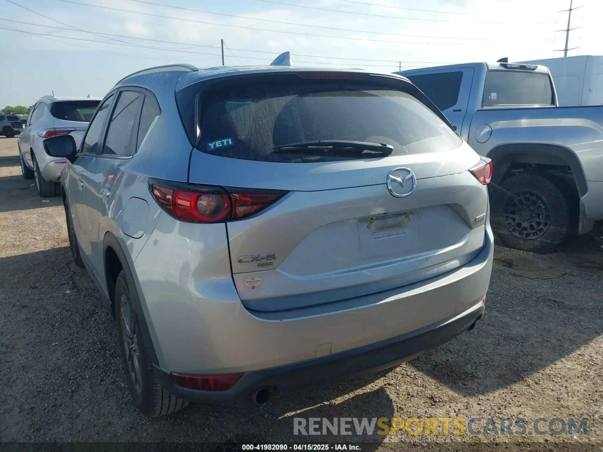 3 fotografías del automóvil dañado JM3KFBCM8M0481663 MAZDA CX-5 2021