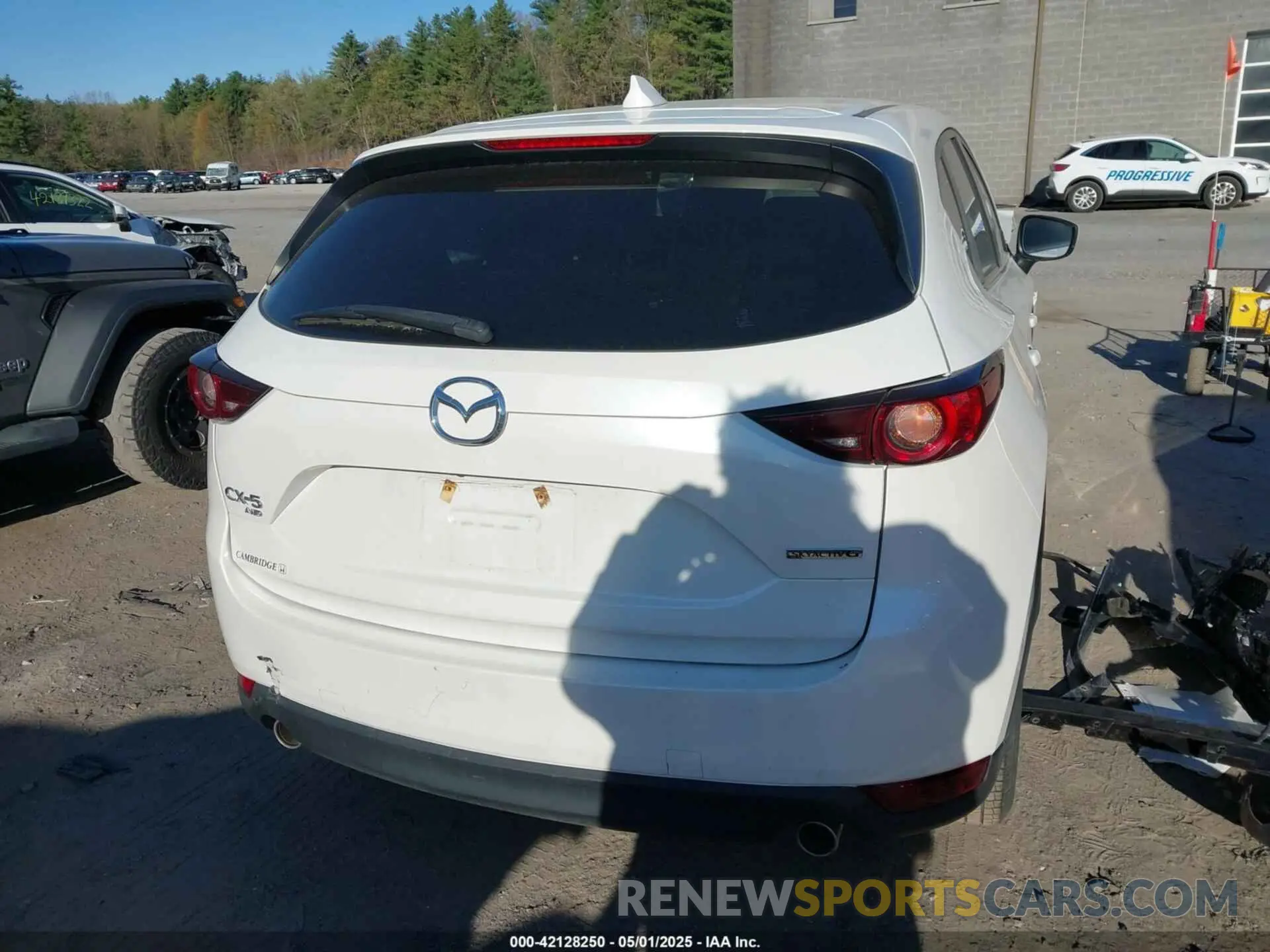 17 fotografías del automóvil dañado JM3KFBCM8M1312298 MAZDA CX-5 2021
