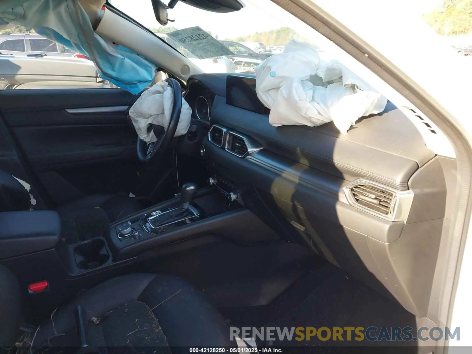 5 fotografías del automóvil dañado JM3KFBCM8M1312298 MAZDA CX-5 2021