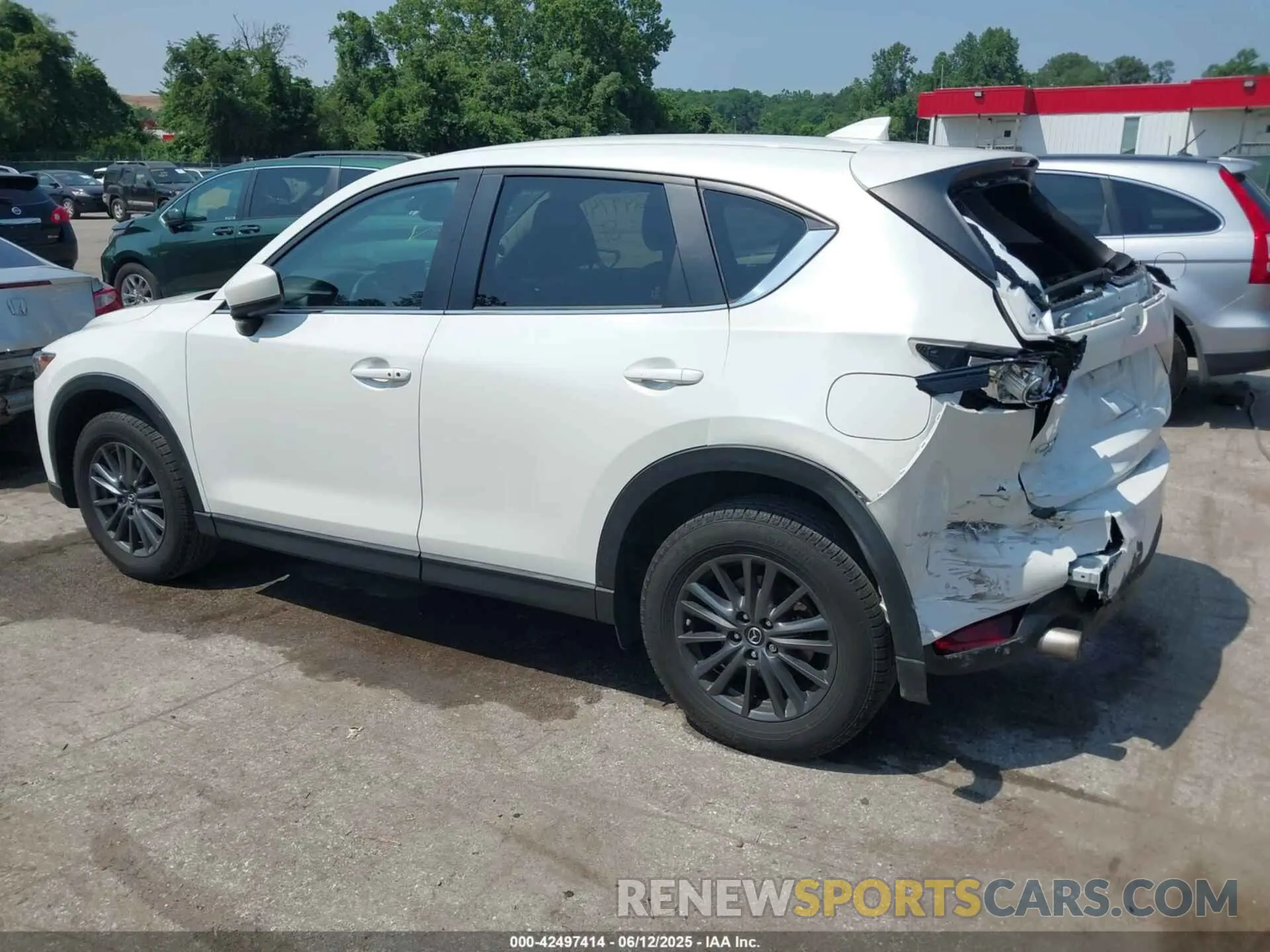 3 fotografías del automóvil dañado JM3KFBCMXM0404003 MAZDA CX-5 2021