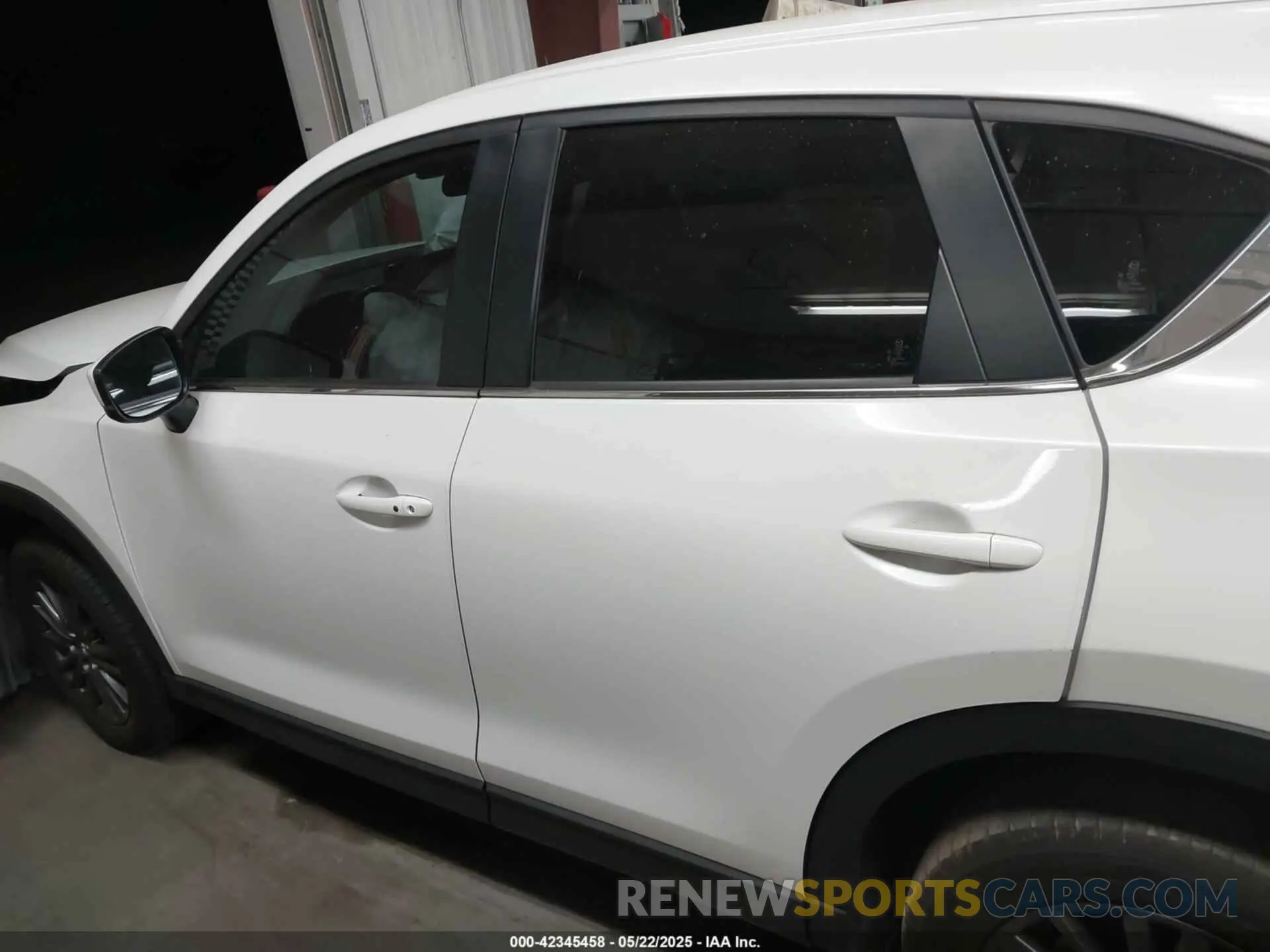 14 fotografías del automóvil dañado JM3KFBCMXM0486492 MAZDA CX-5 2021