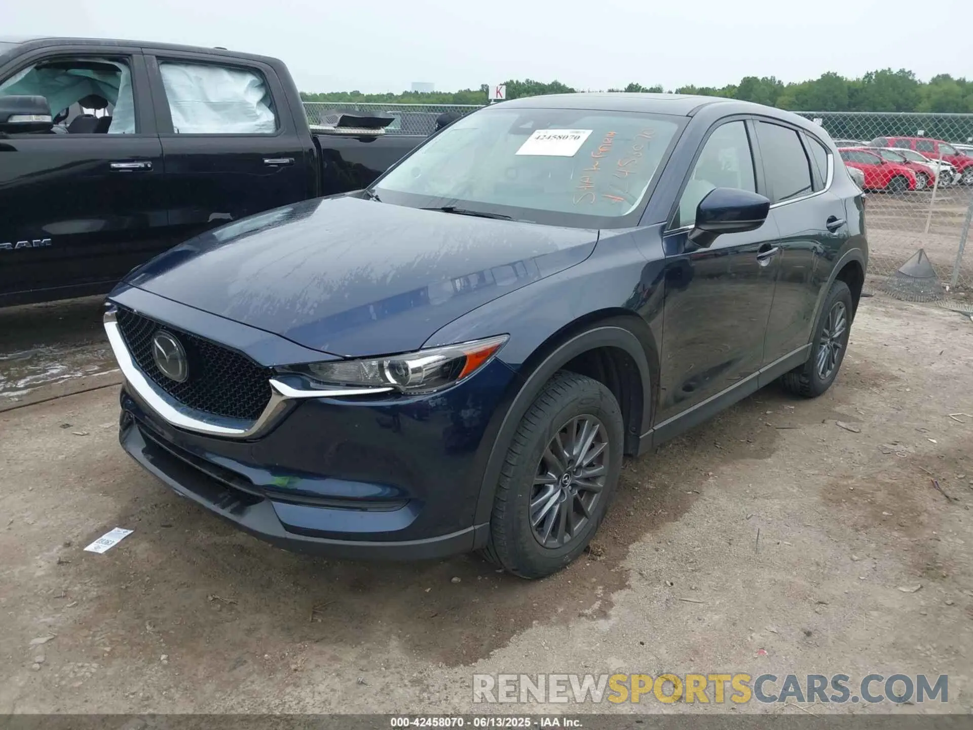 2 fotografías del automóvil dañado JM3KFBCMXM1386516 MAZDA CX-5 2021