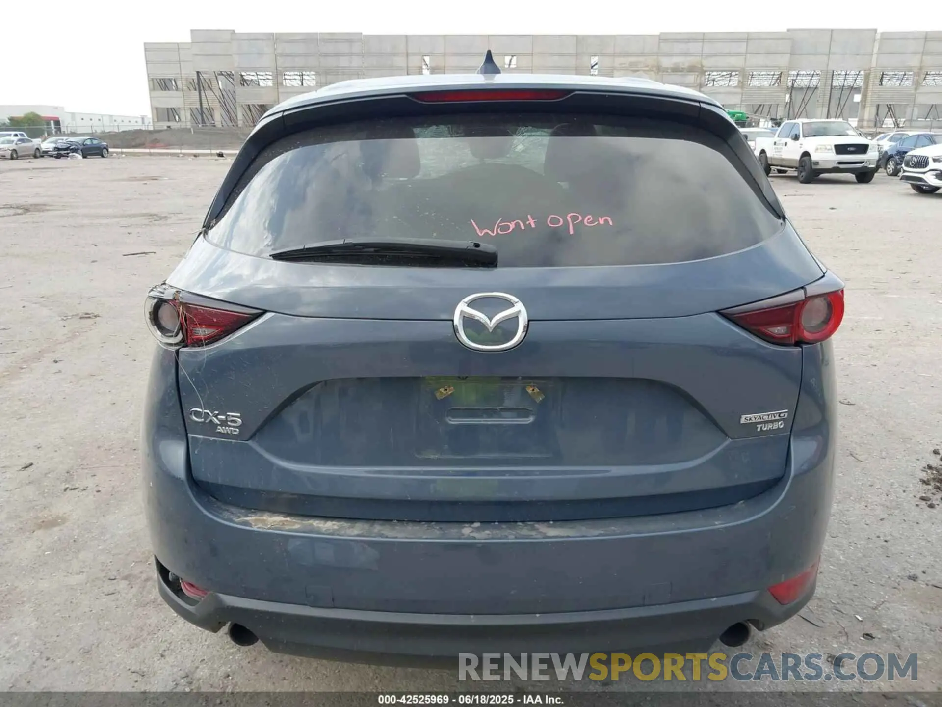 15 fotografías del automóvil dañado JM3KFBCY5M0381443 MAZDA CX-5 2021