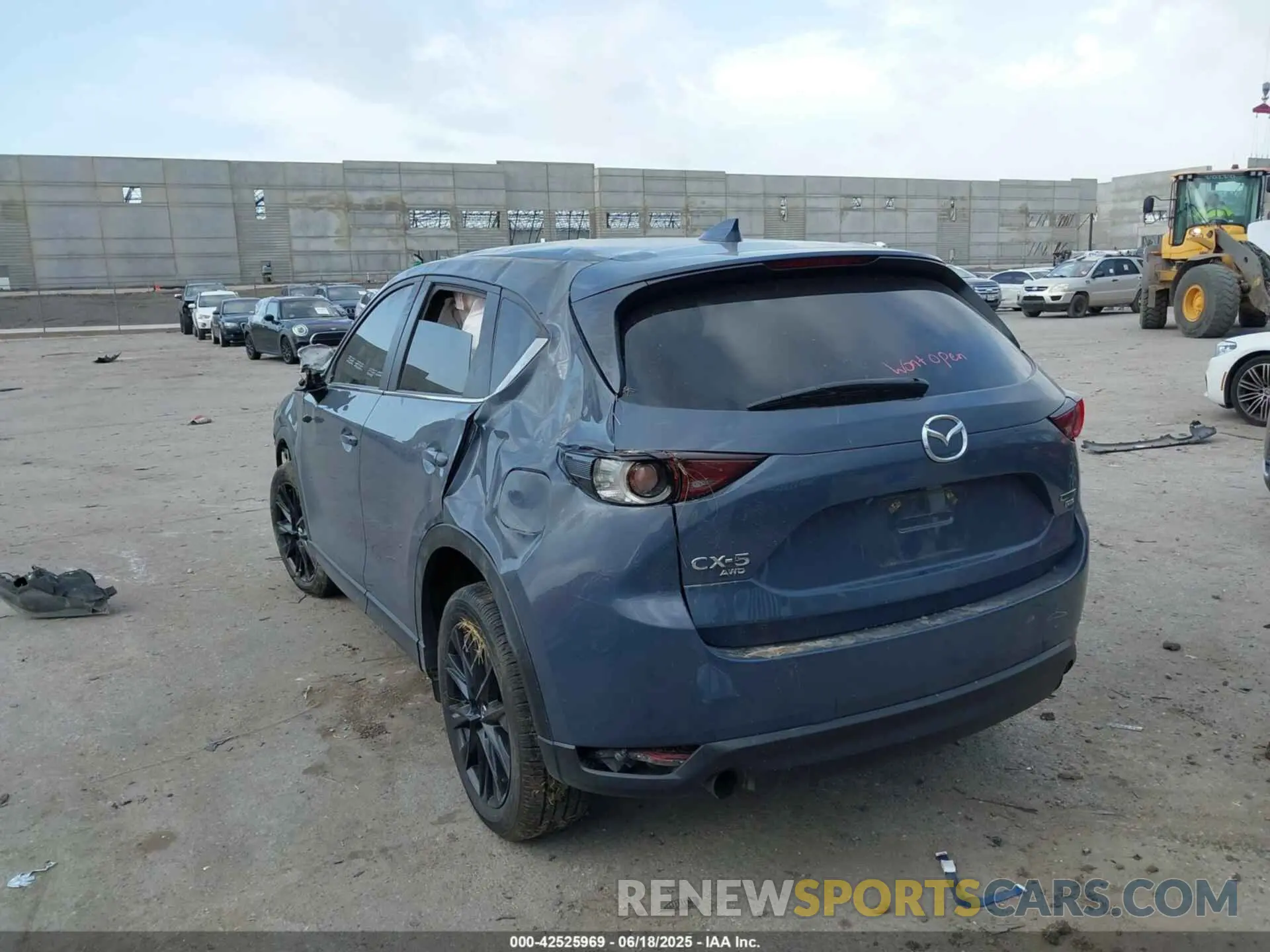 3 fotografías del automóvil dañado JM3KFBCY5M0381443 MAZDA CX-5 2021