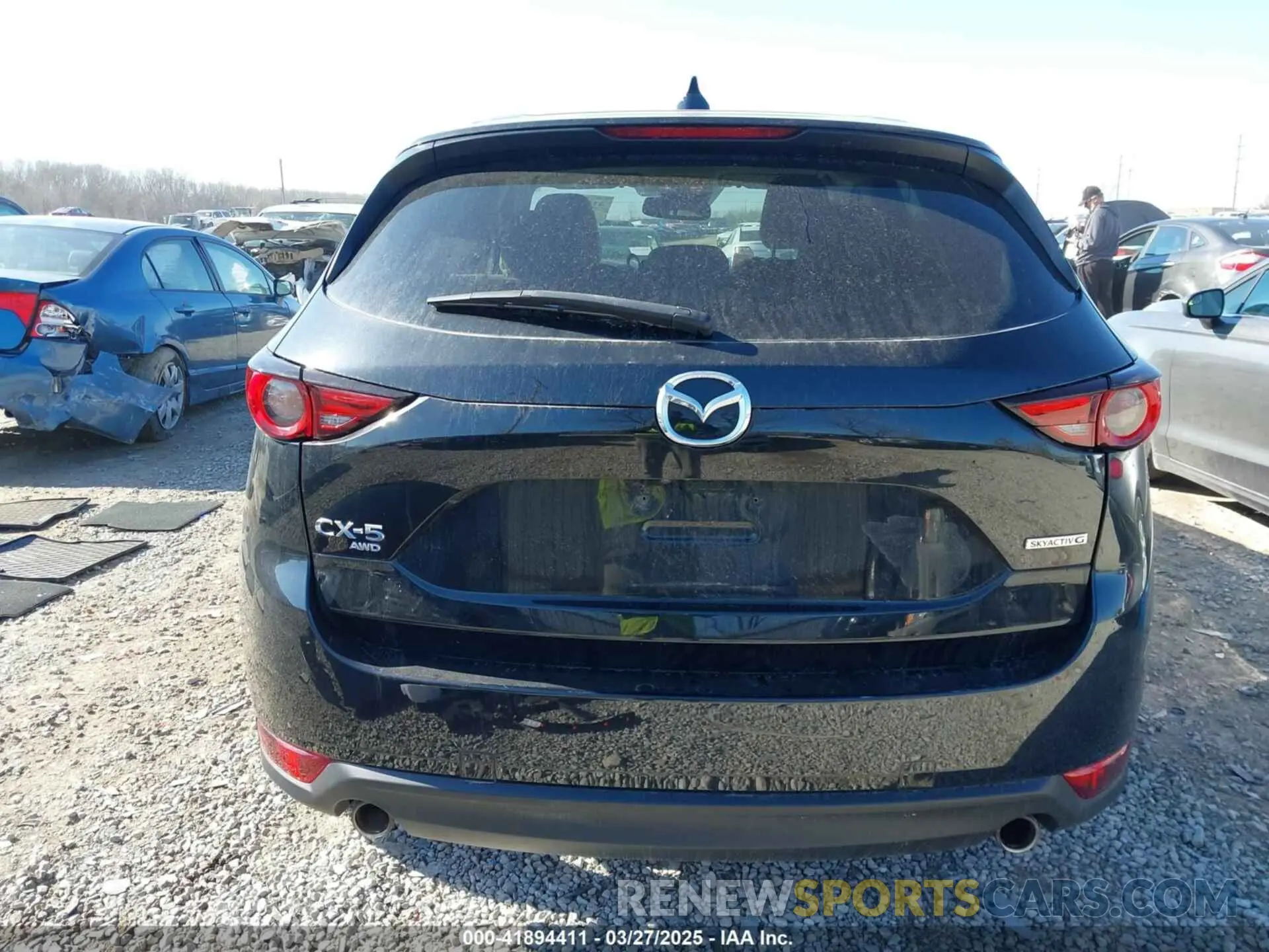17 fotografías del automóvil dañado JM3KFBDM0M0468081 MAZDA CX-5 2021