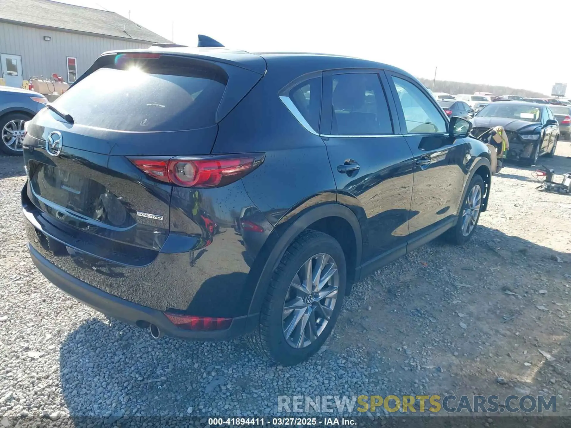 4 fotografías del automóvil dañado JM3KFBDM0M0468081 MAZDA CX-5 2021