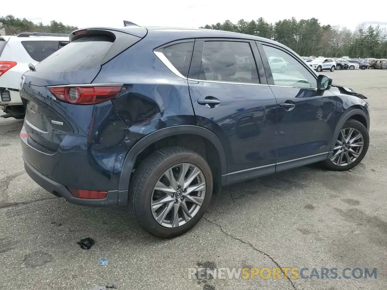 3 fotografías del automóvil dañado JM3KFBDM2M0471094 MAZDA CX-5 2021
