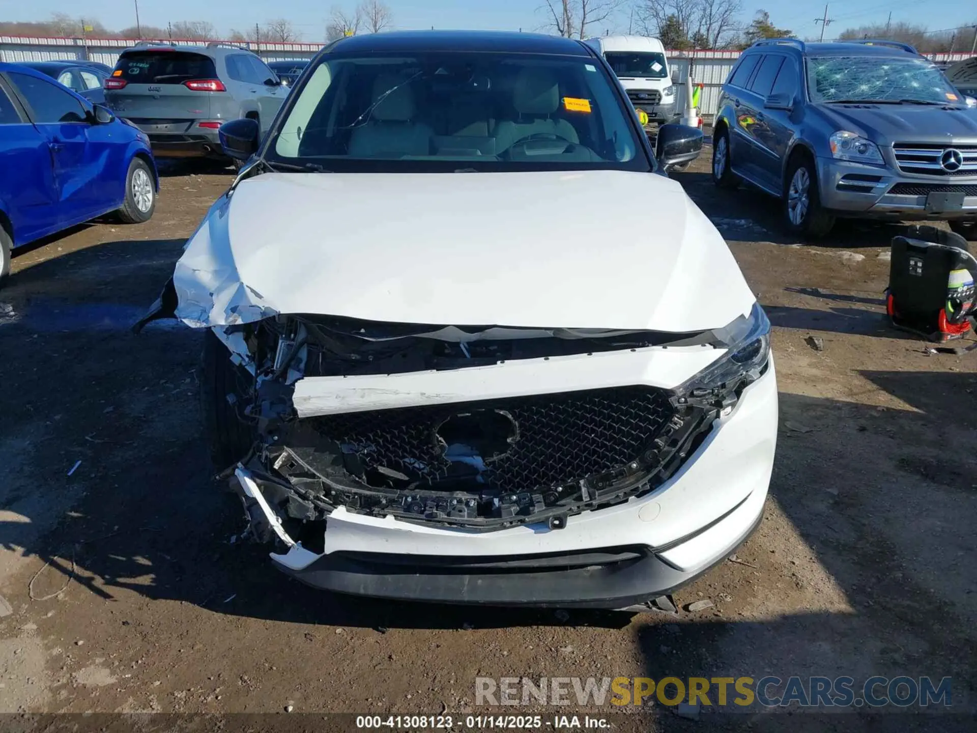 12 fotografías del automóvil dañado JM3KFBDM3M0417738 MAZDA CX-5 2021