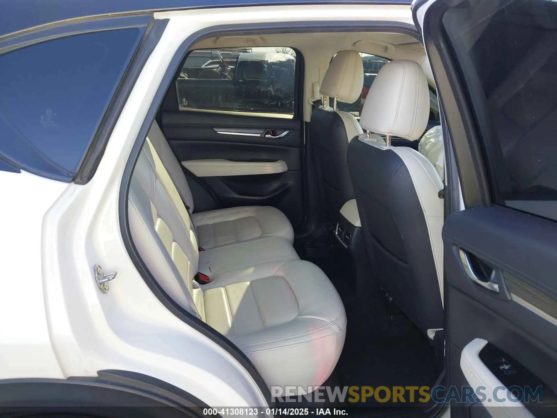 8 fotografías del automóvil dañado JM3KFBDM3M0417738 MAZDA CX-5 2021