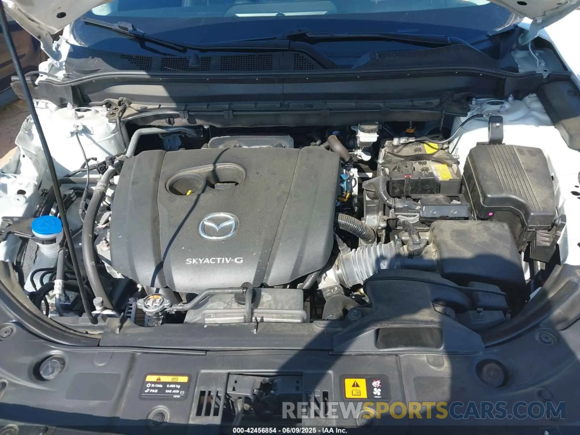 10 fotografías del automóvil dañado JM3KFBDM3M0493752 MAZDA CX-5 2021