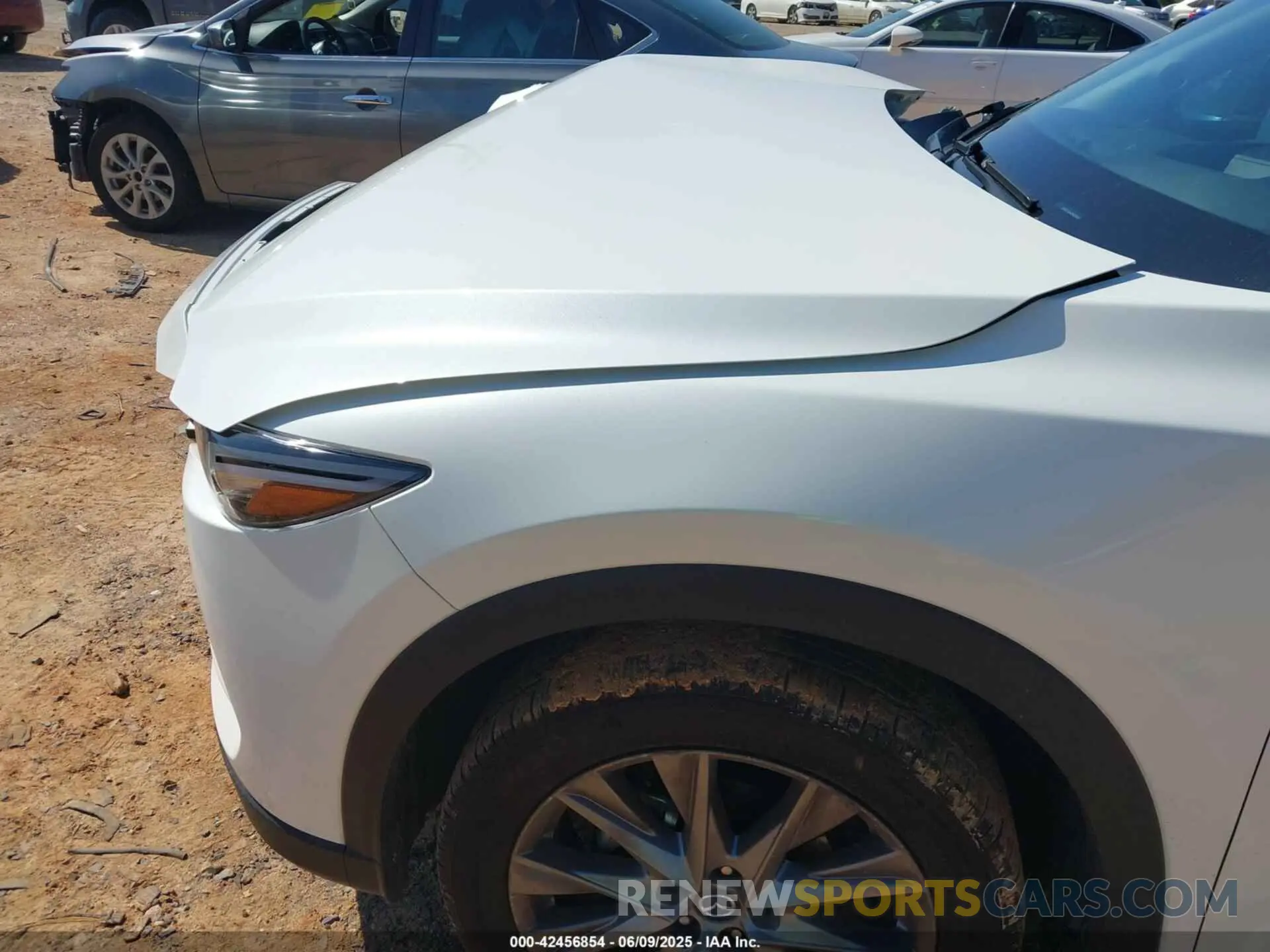 19 fotografías del automóvil dañado JM3KFBDM3M0493752 MAZDA CX-5 2021