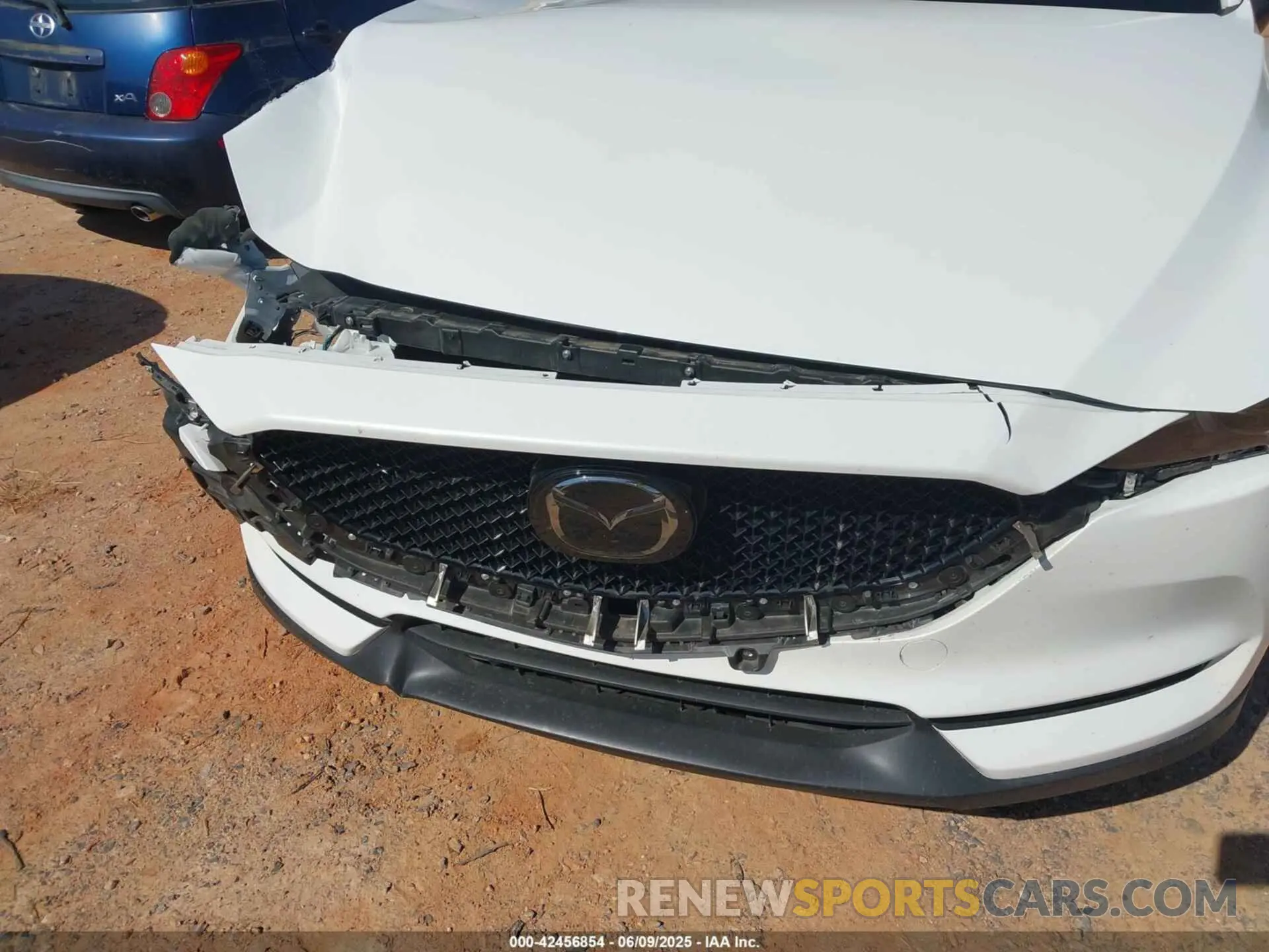 20 fotografías del automóvil dañado JM3KFBDM3M0493752 MAZDA CX-5 2021