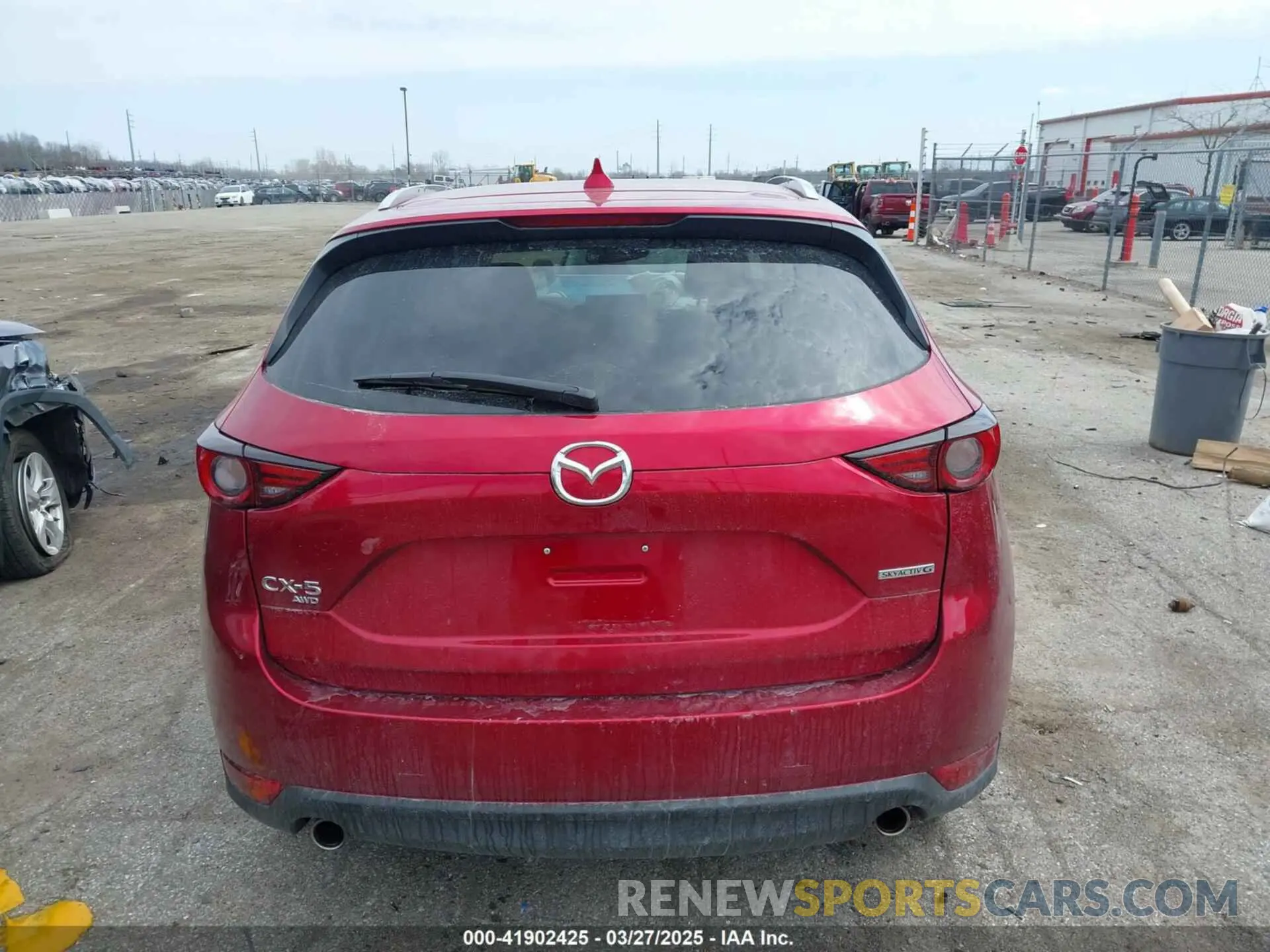 16 fotografías del automóvil dañado JM3KFBDM4M0371739 MAZDA CX-5 2021