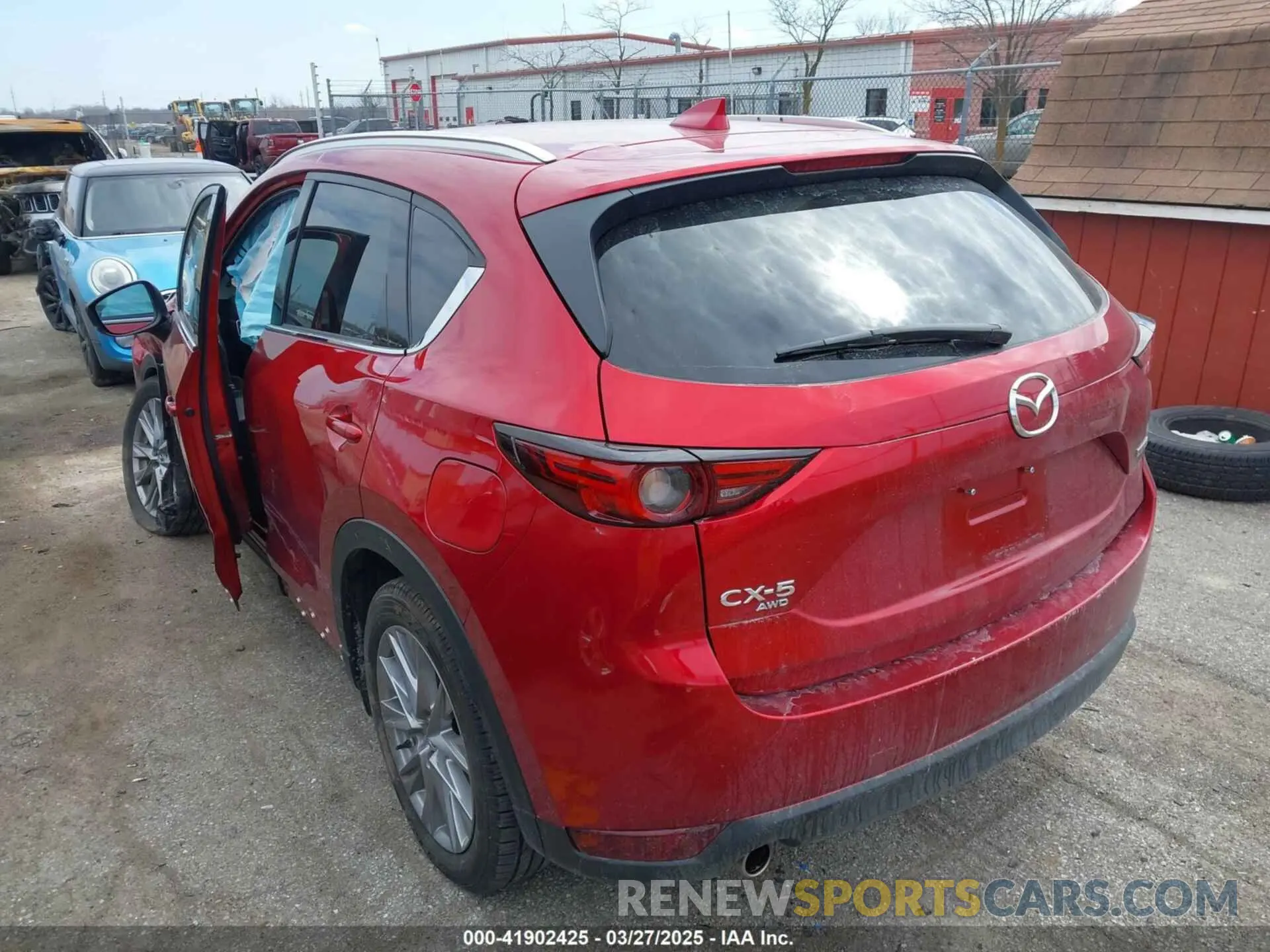 3 fotografías del automóvil dañado JM3KFBDM4M0371739 MAZDA CX-5 2021