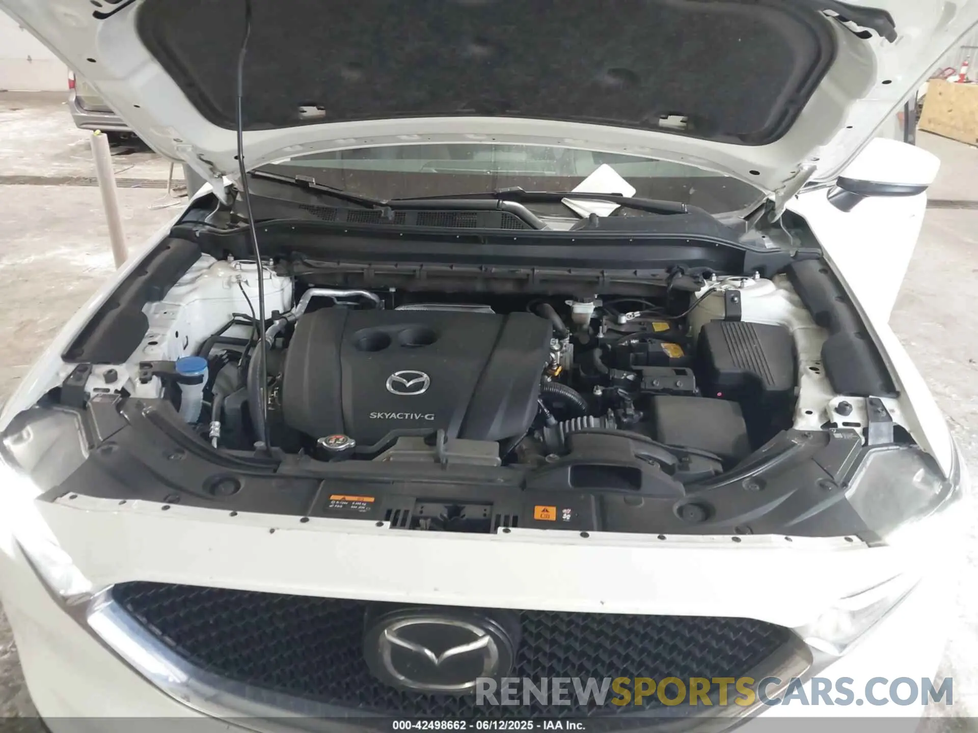 10 fotografías del automóvil dañado JM3KFBDM4M0425878 MAZDA CX-5 2021